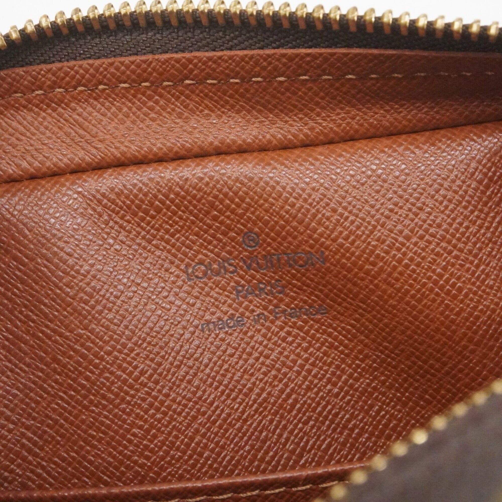 Louis Vuitton Brown Shoulder Bag (Pre-Owned)