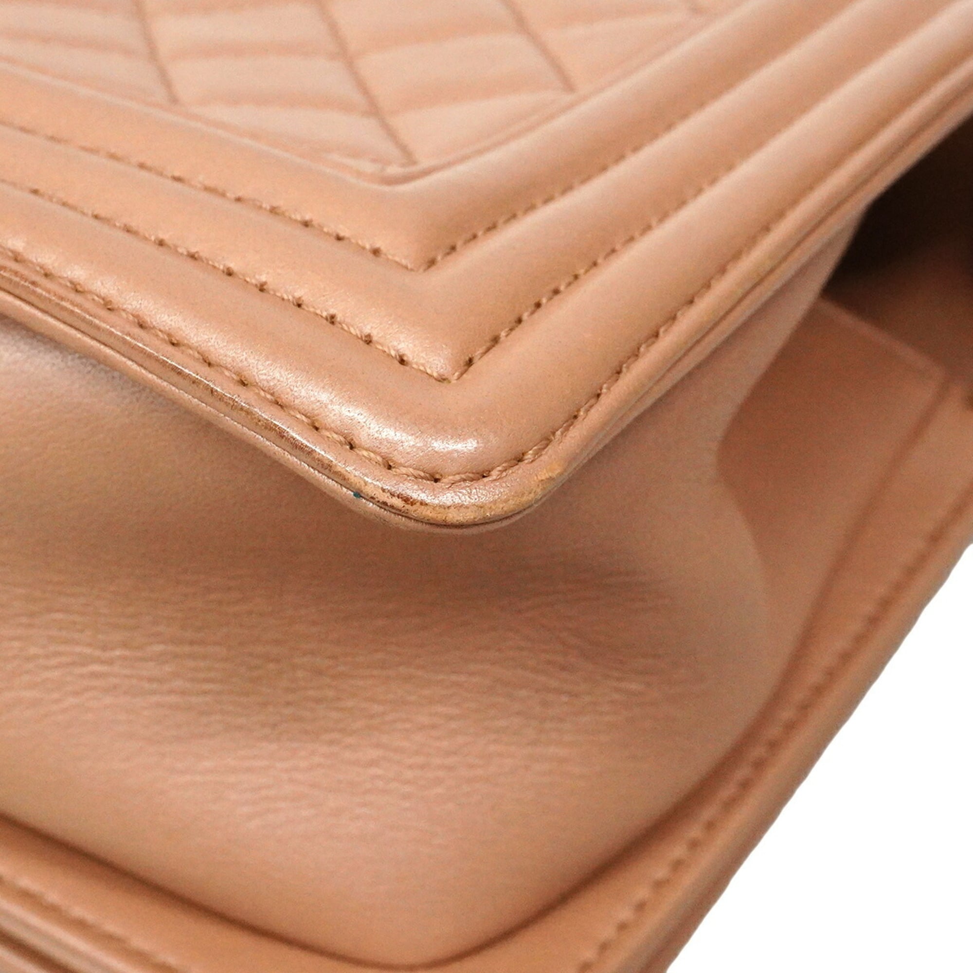 Chanel Pink Leather Shoulder Bag (Pre-Owned)