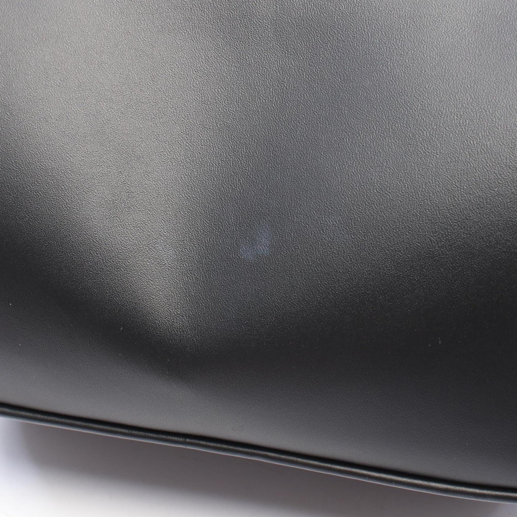 Gucci Black Leather Backpack Handbag (Pre-Owned)