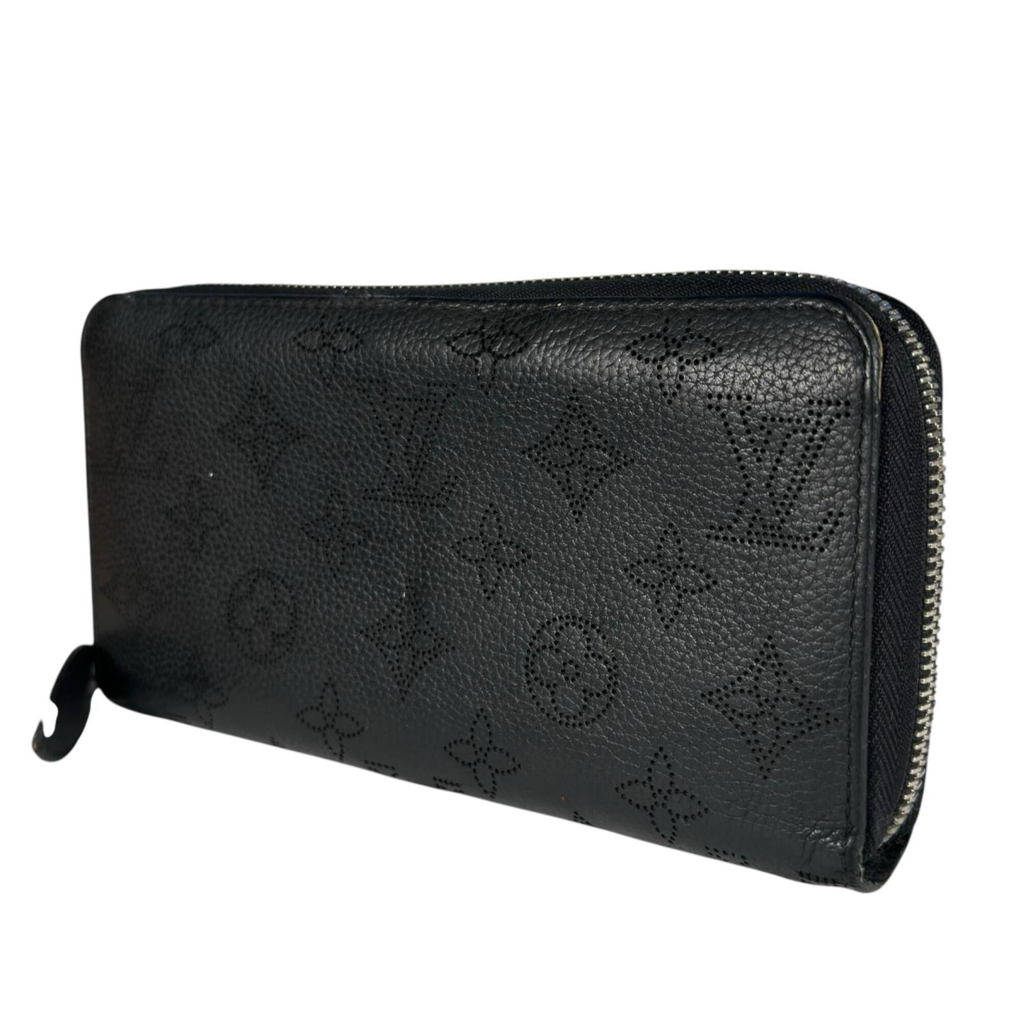 Louis Vuitton Mahina Black Monogram Long Wallet (Bi-Fold) (Pre-Owned)