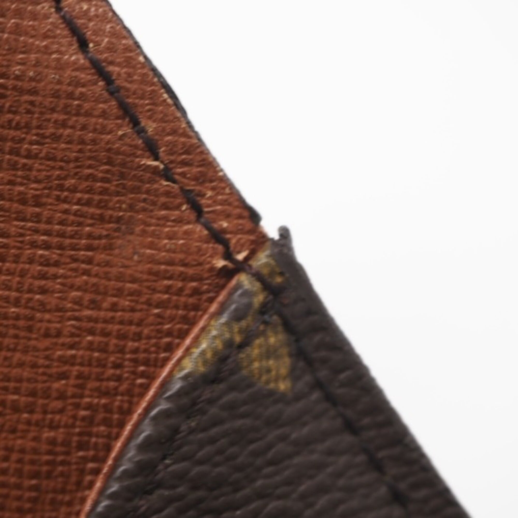 Louis Vuitton Brown Monogram Monogram Shoulder Bag (Pre-Owned)