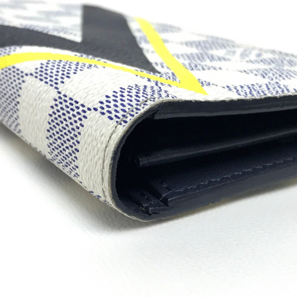 Louis Vuitton White Other Long Wallet (Bi-Fold) (Pre-Owned)