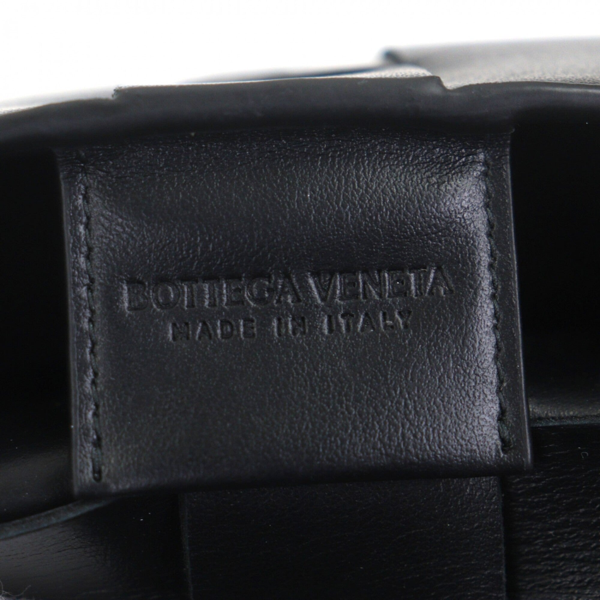 Bottega Veneta Black Leather Shoulder Bag (Pre-Owned)