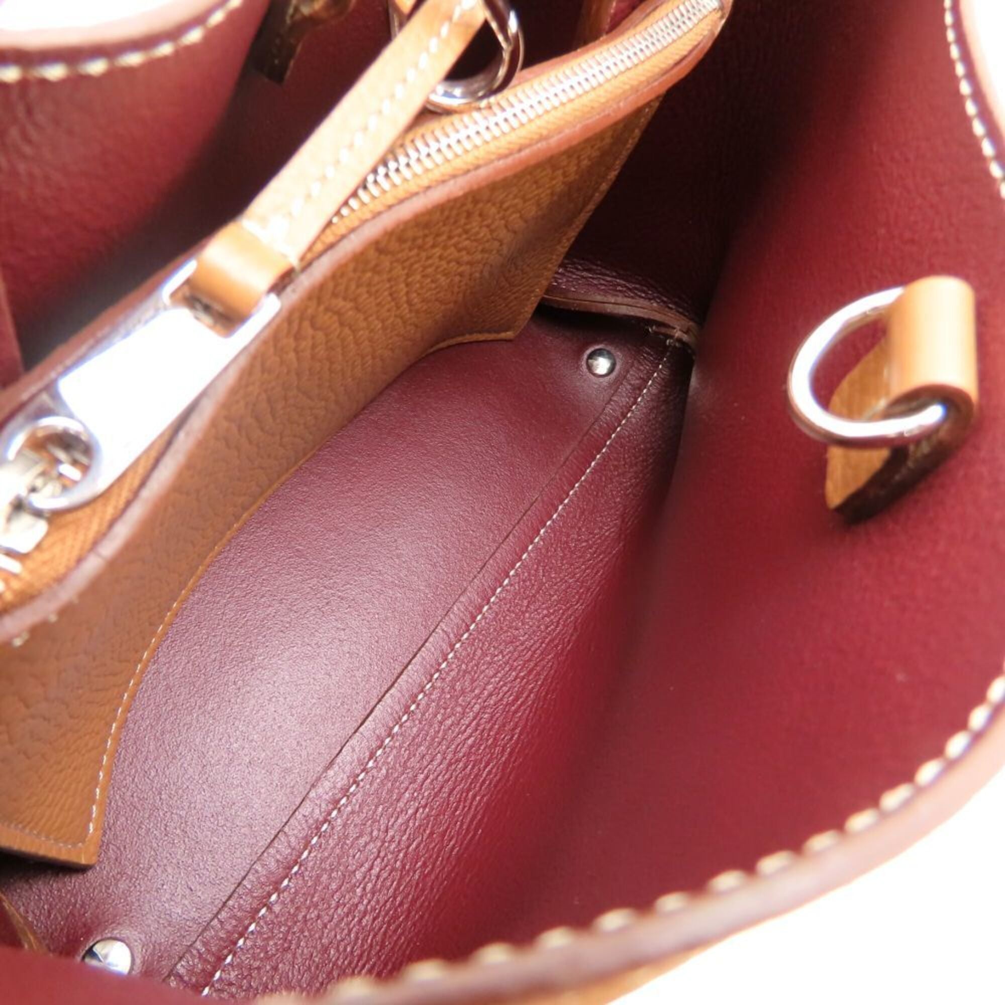 Tod's Brown Handbag (Pre-Owned)