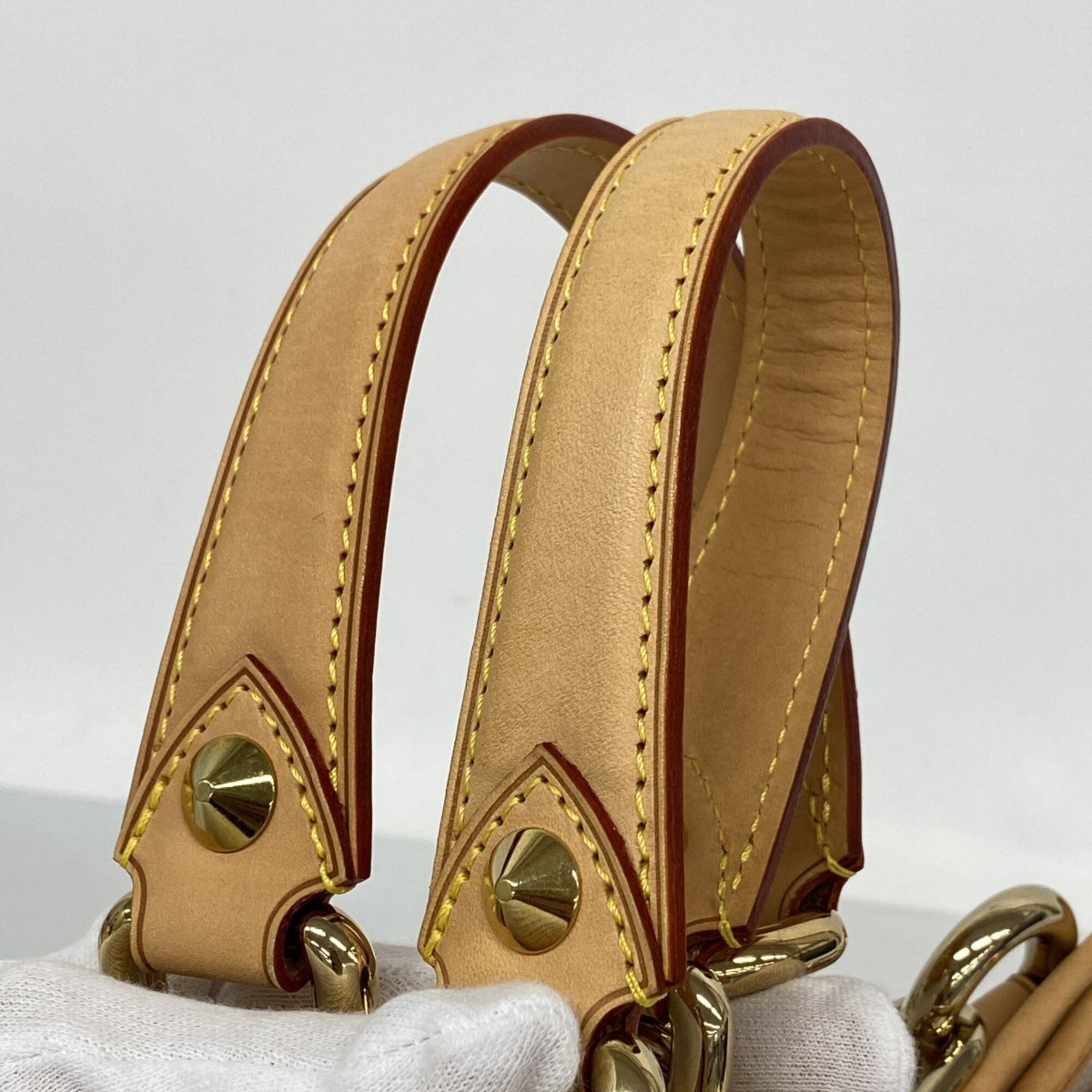 Louis Vuitton Blanc Tote Bag (Pre-Owned)