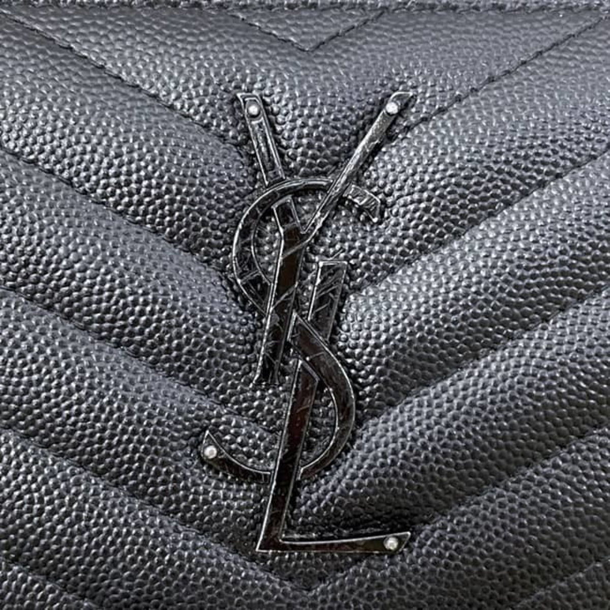 Saint Laurent Black Leather Long Wallet (Bi-Fold) (Pre-Owned)