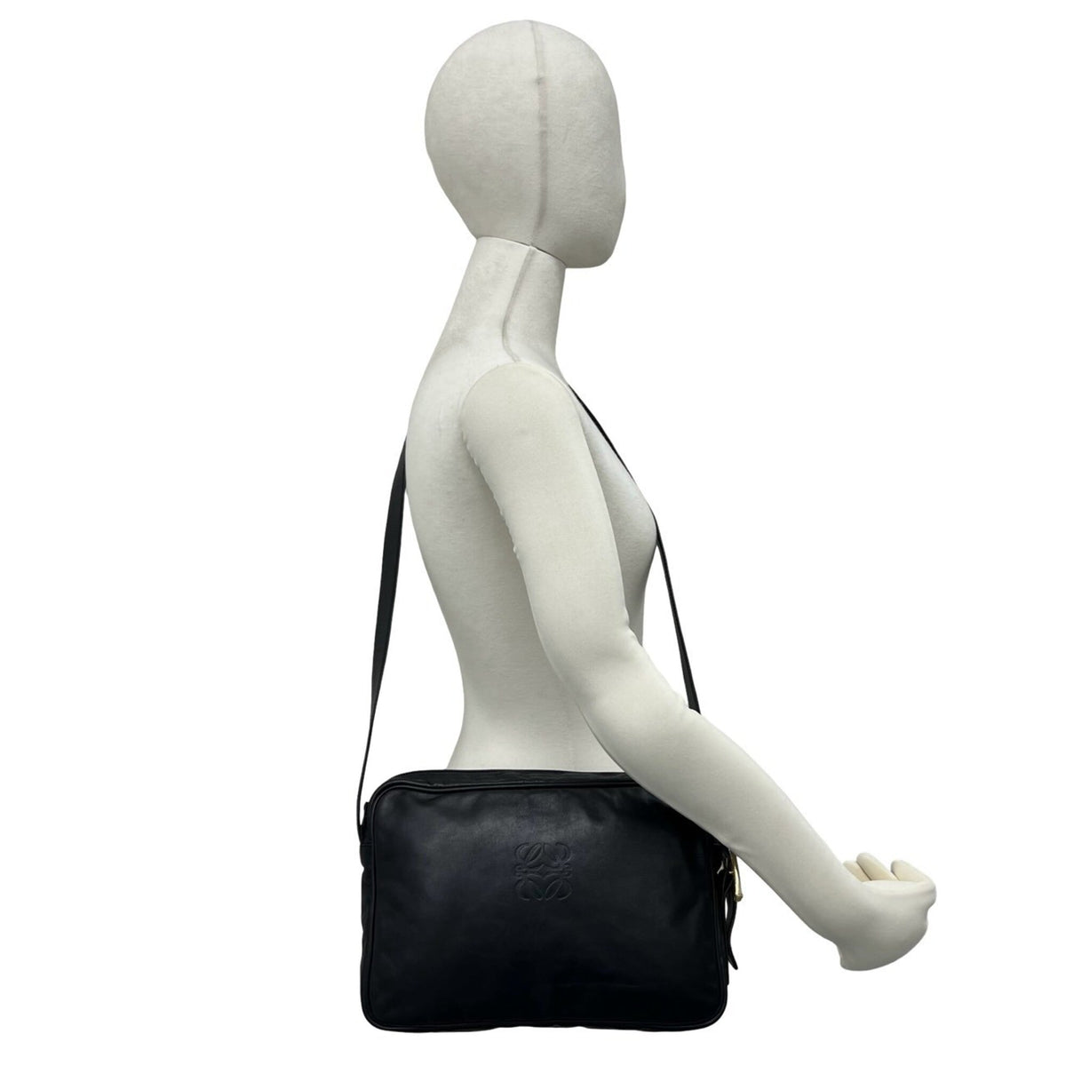Loewe Black Leather Crossbody Bag Shoulder Bag (Pre-Owned)
