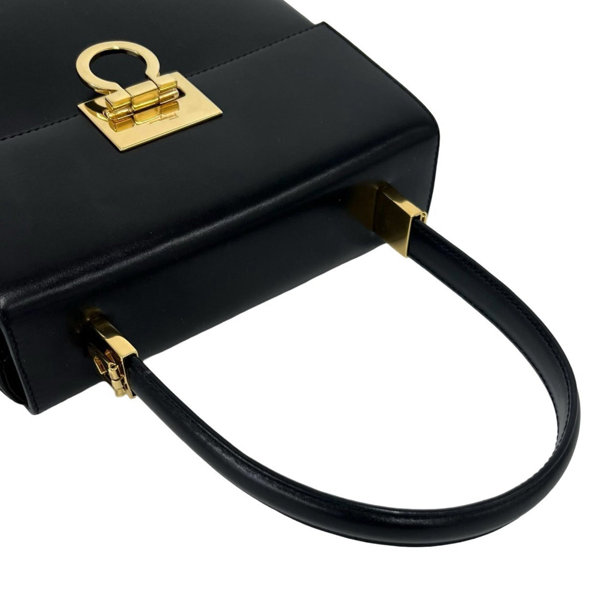 Salvatore Ferragamo Black Leather Handbag Shoulder Bag (Pre-Owned)