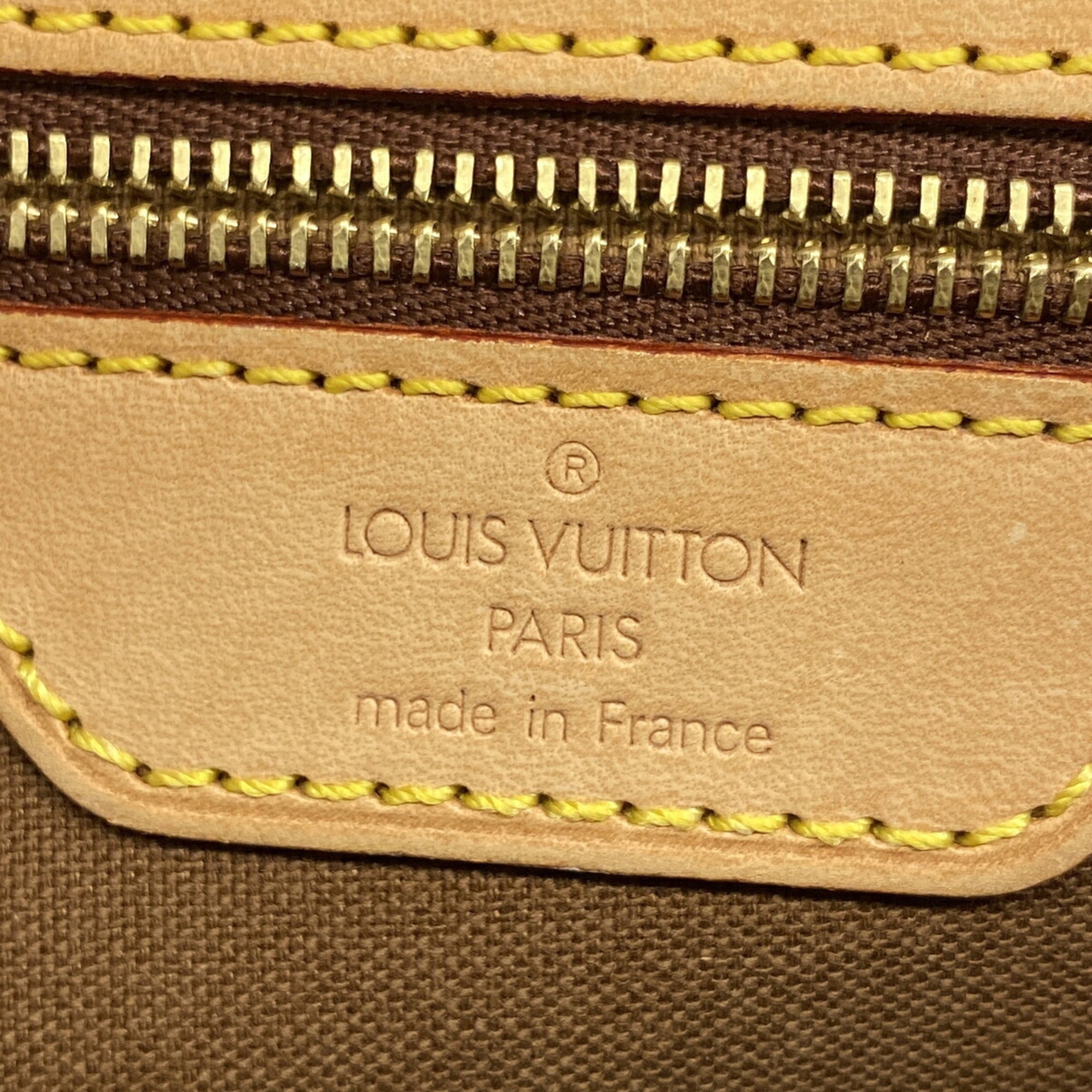 Louis Vuitton Brown Shoulder Bag (Pre-Owned)