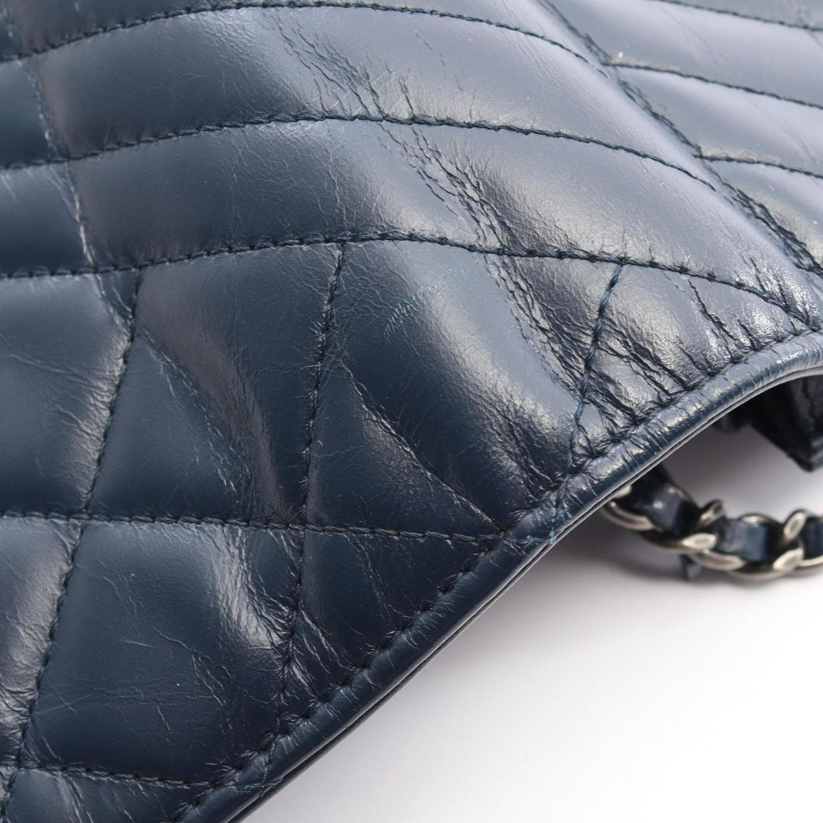 Chanel Navy Leather Handbag Shoulder Bag (Pre-Owned)