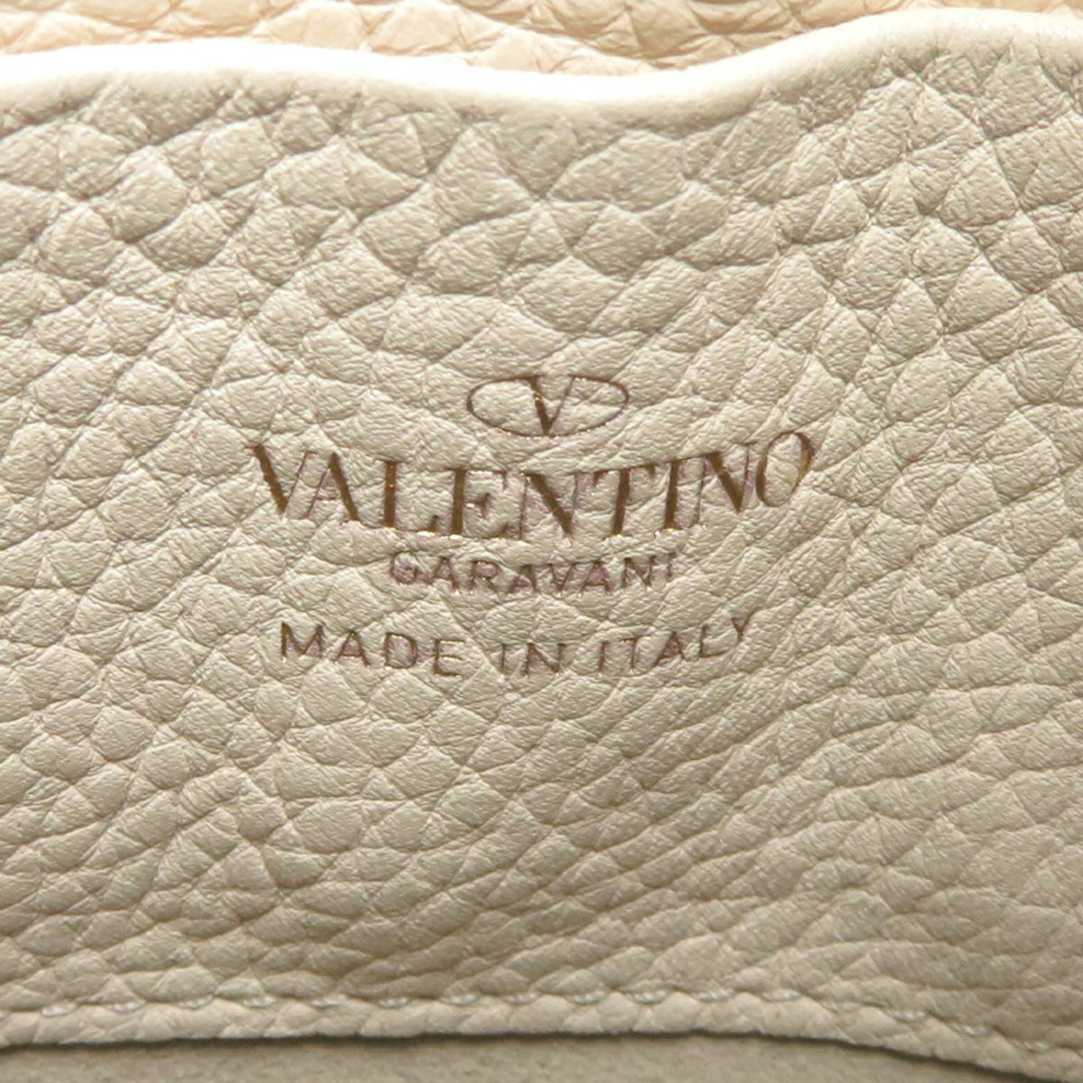 Valentino Garavani White Leather Handbag (Pre-Owned)