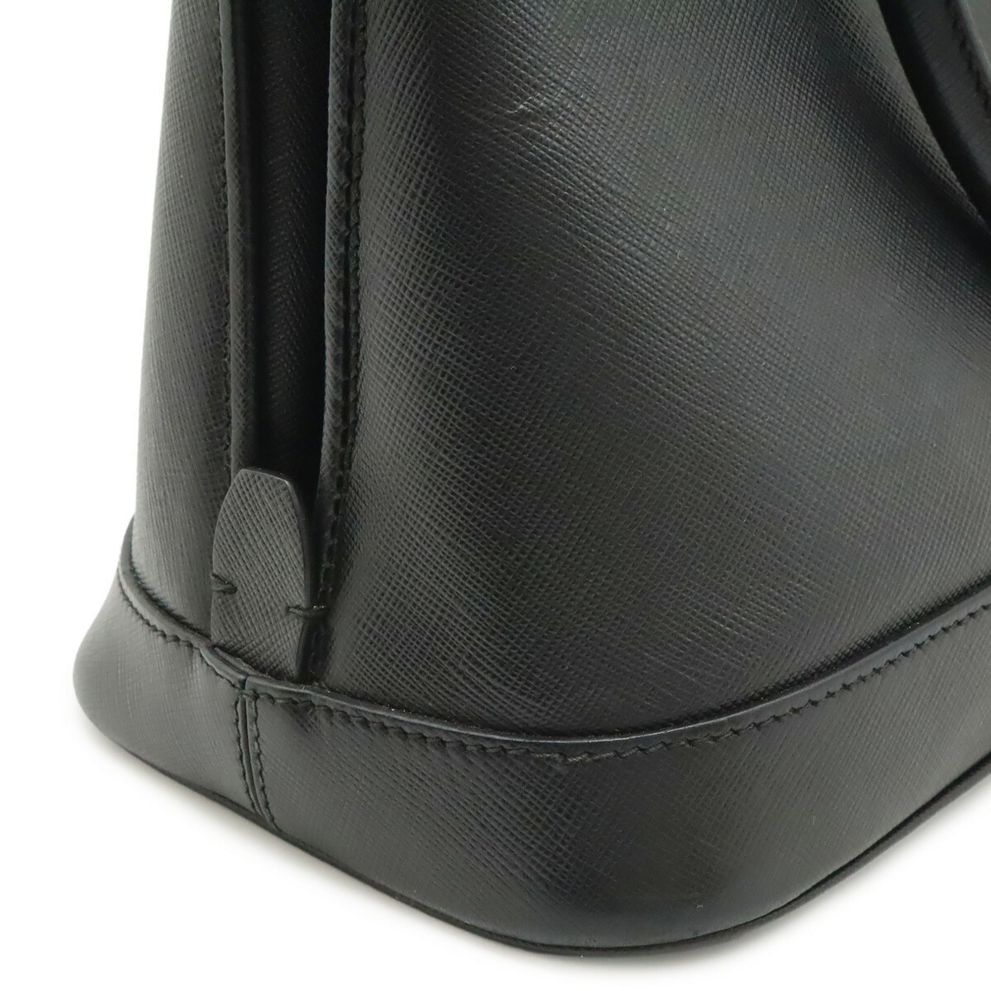 Prada Black Nero Leather Handbag Shoulder Bag (Pre-Owned)