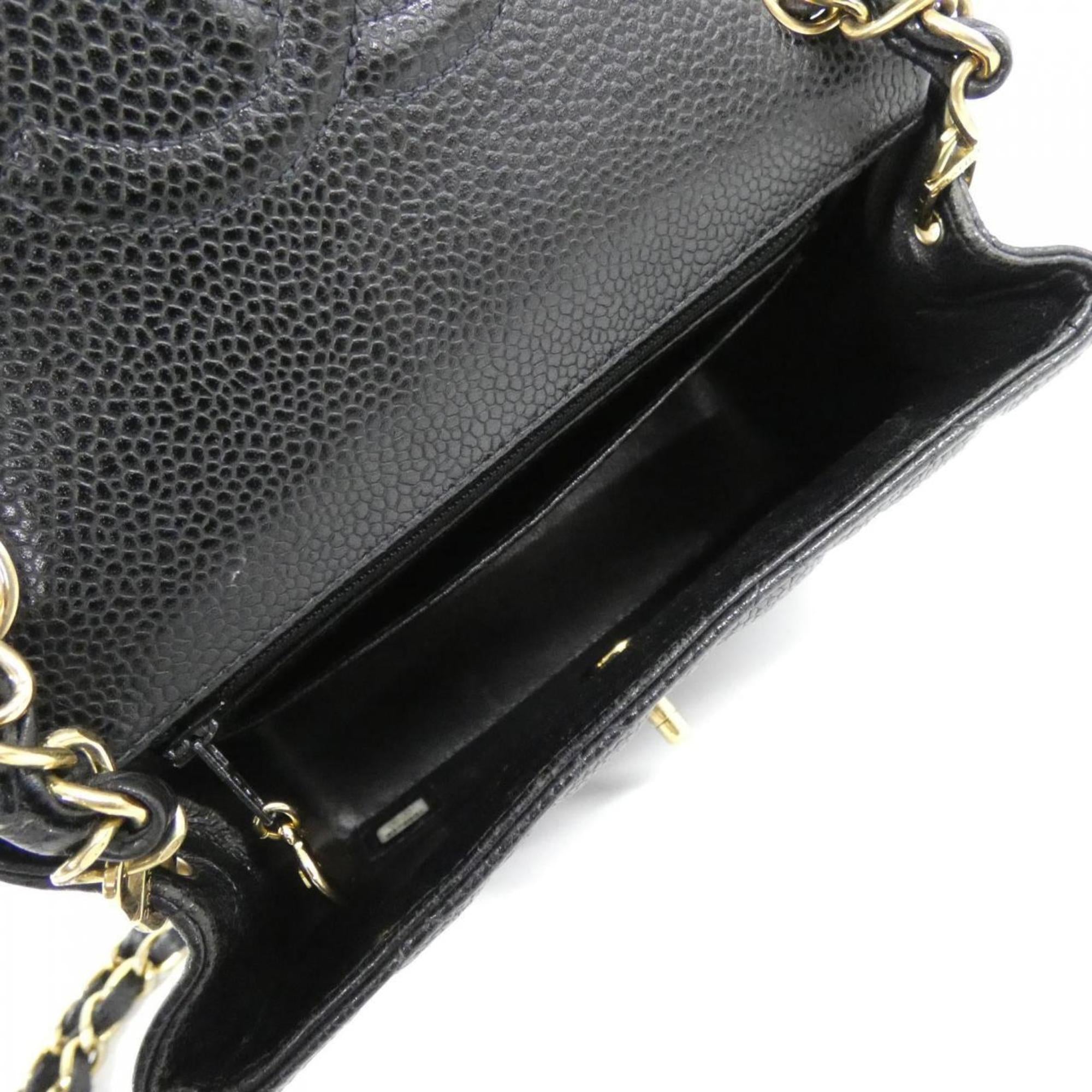 Chanel Black Grained Calfskin Shoulder Bag (Pre-Owned)