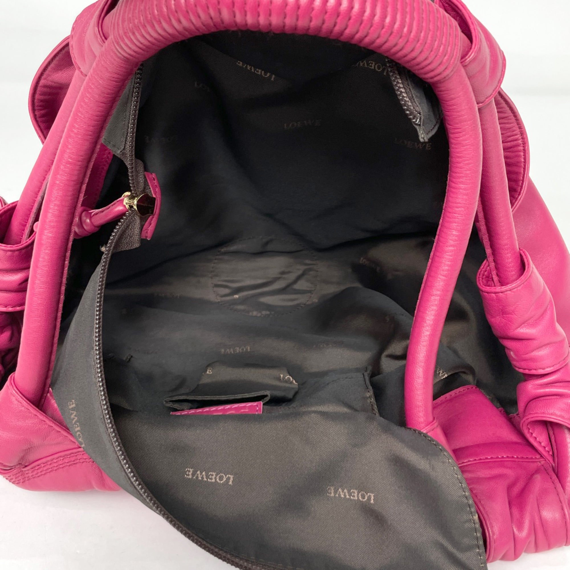 Loewe Pink Leather Handbag (Pre-Owned)