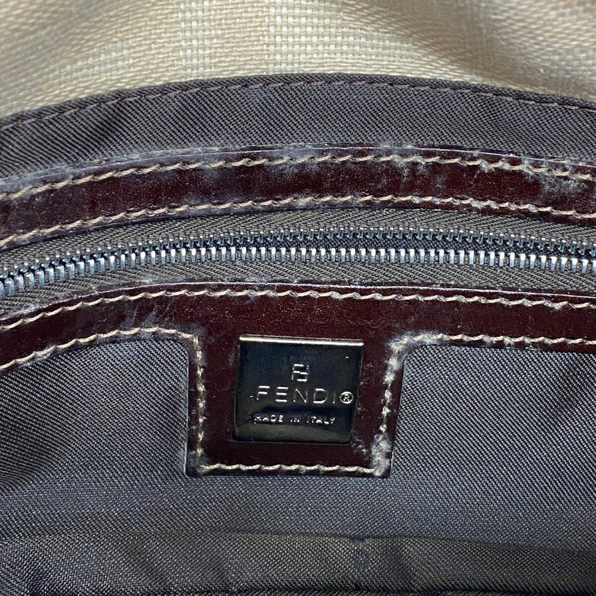 Fendi Beige Canvas Handbag (Pre-Owned)