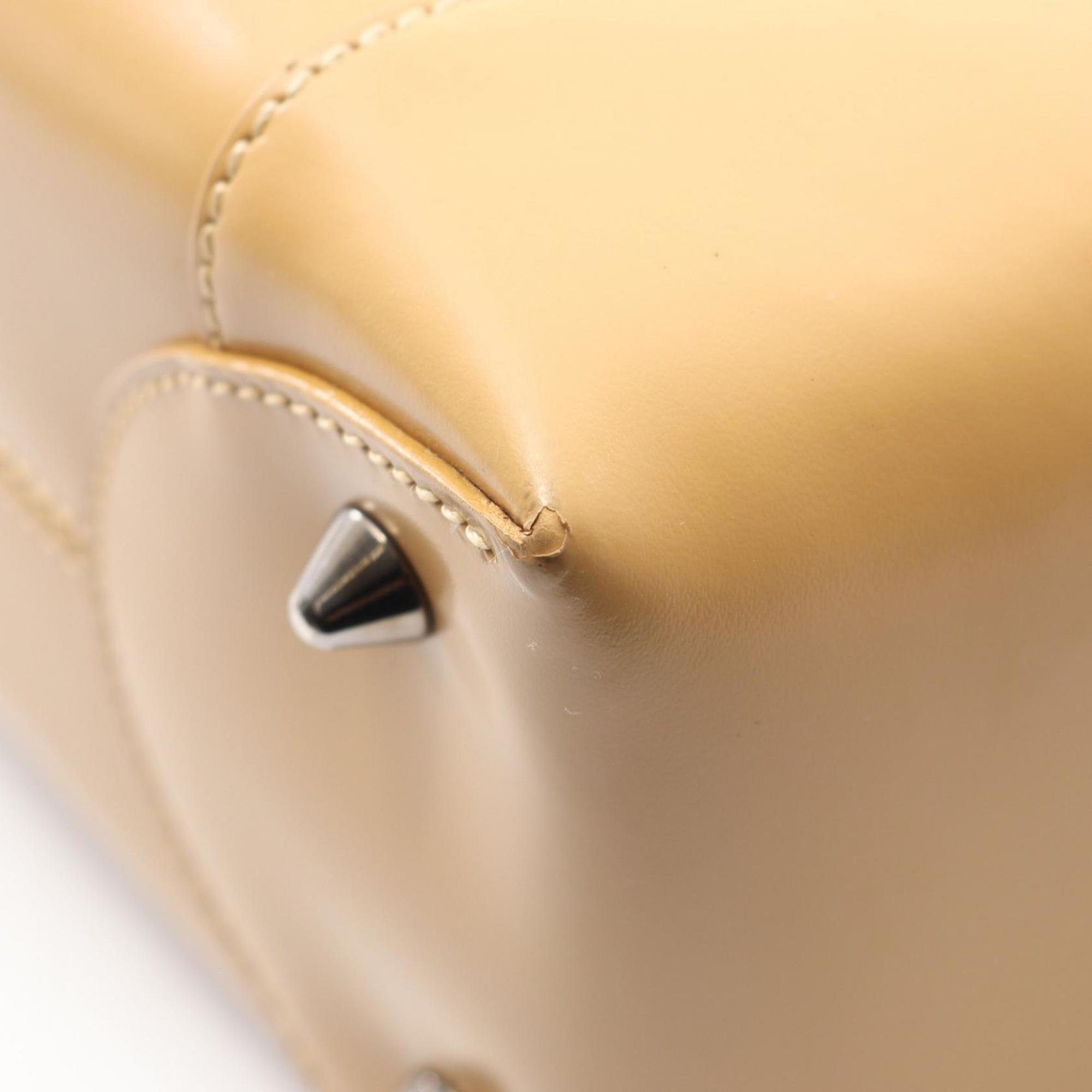 Christian Dior Beige Leather Handbag (Pre-Owned)