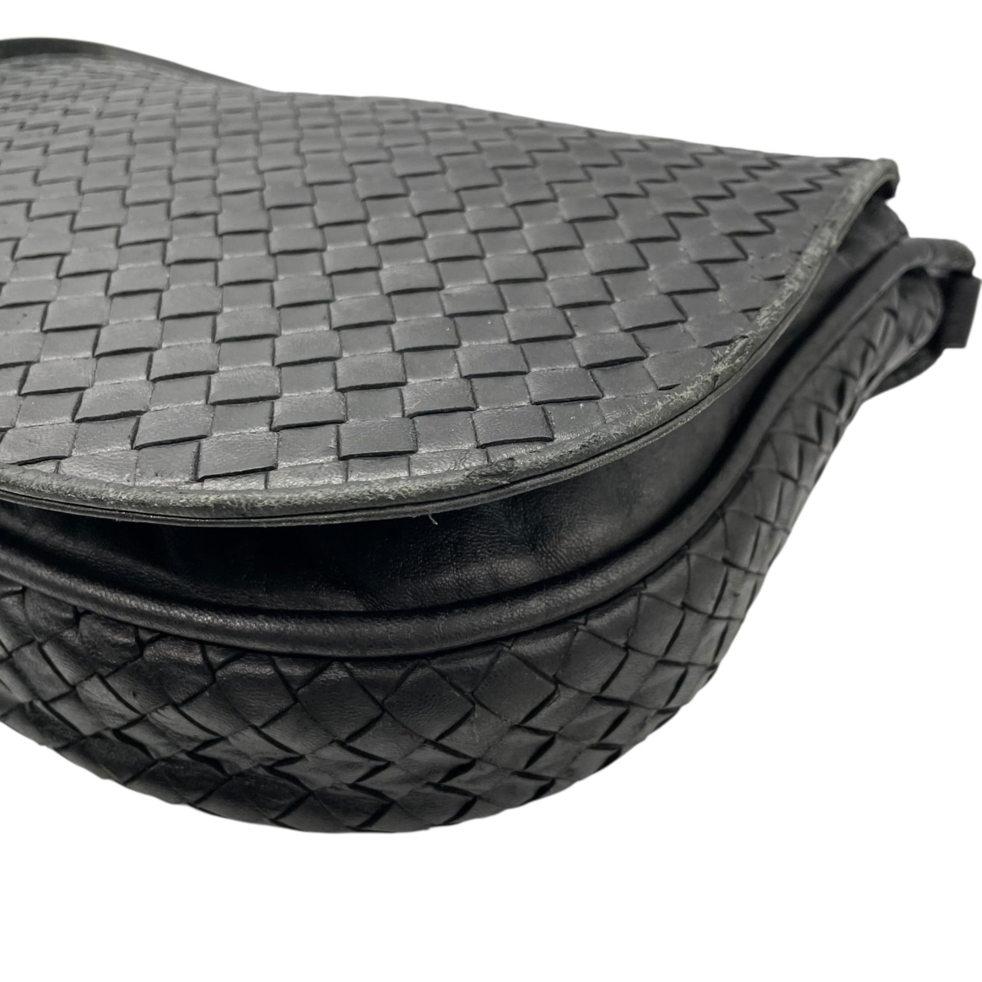 Bottega Veneta Black Intrecciato Shoulder Bag (Pre-Owned)