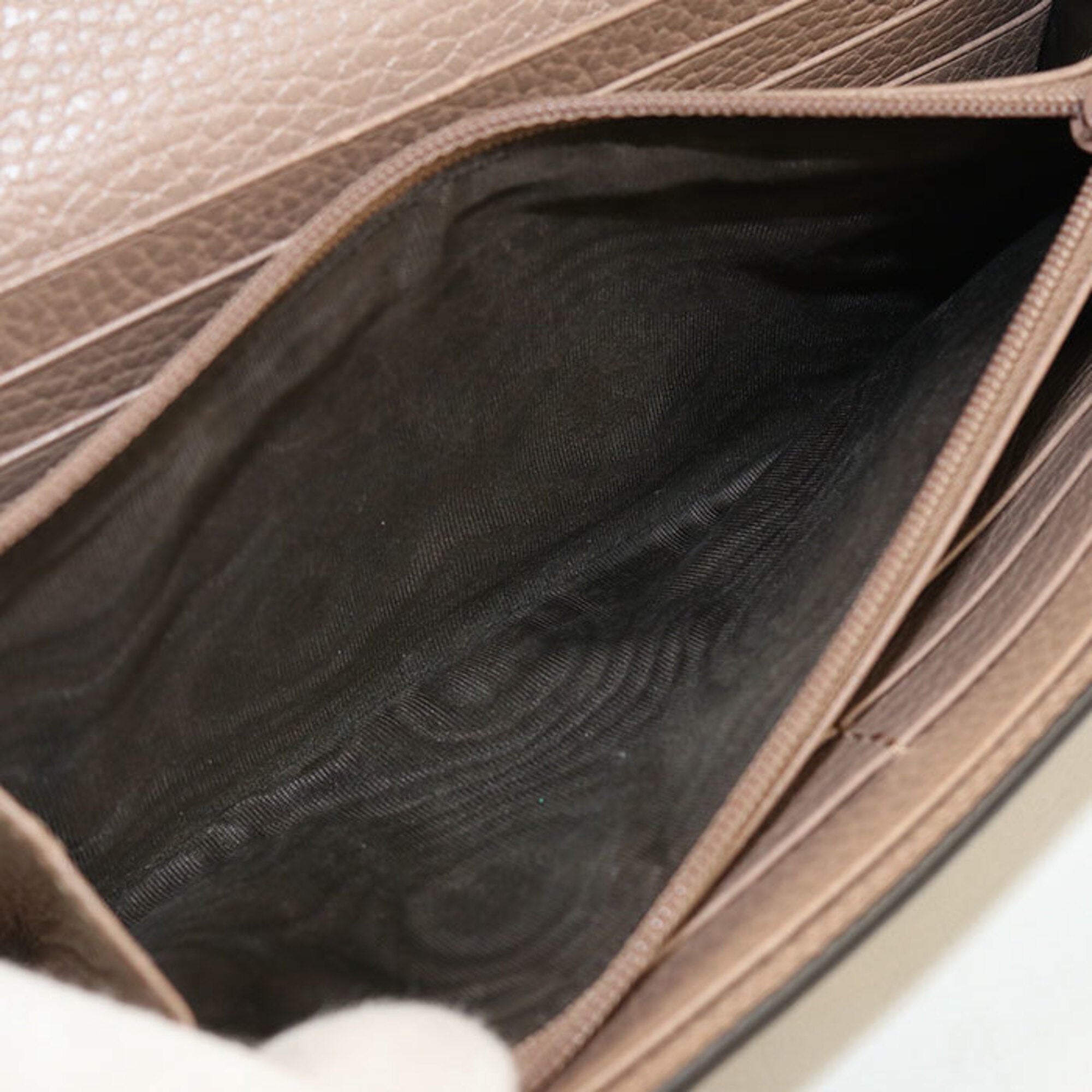 Gucci Beige Pvc Leather Long Wallet (Bi-Fold) (Pre-Owned)