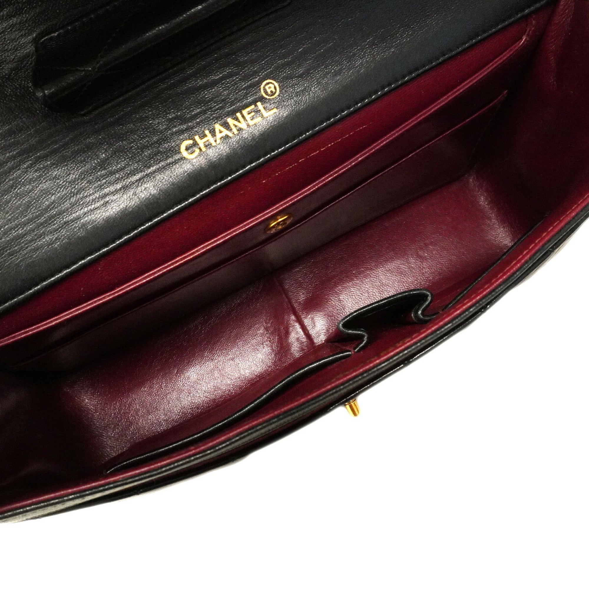 Chanel Black Leather Shoulder Bag (Pre-Owned)
