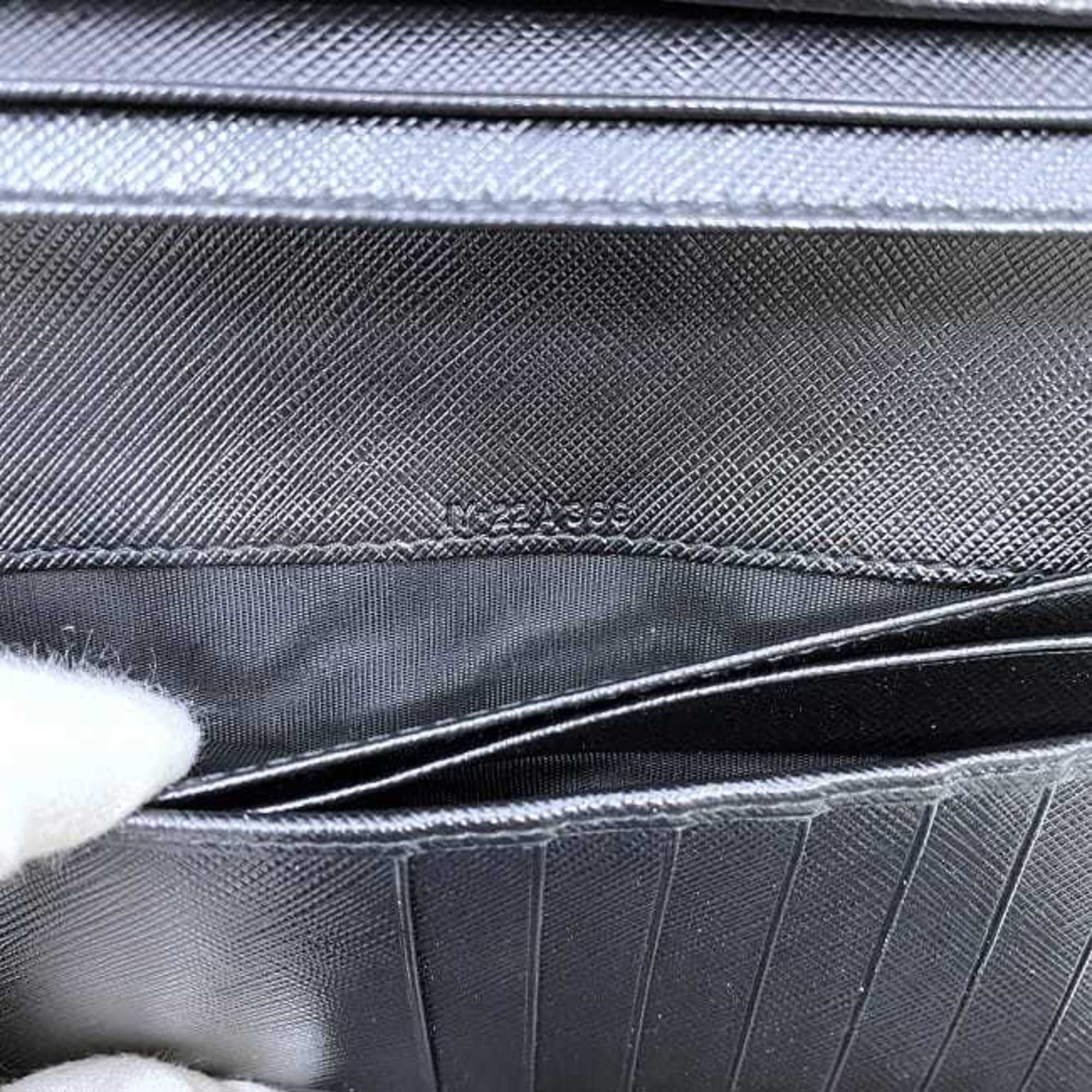 Salvatore Ferragamo Black Leather Long Wallet (Tri-Fold) (Pre-Owned)