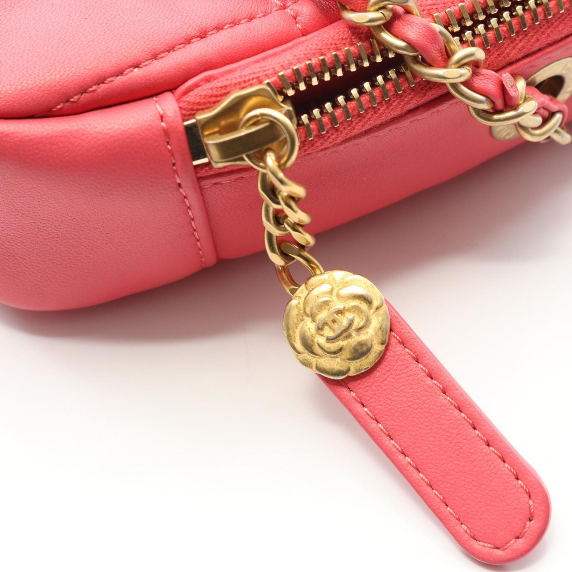 Chanel Pink Leather Shoulder Bag (Pre-Owned)