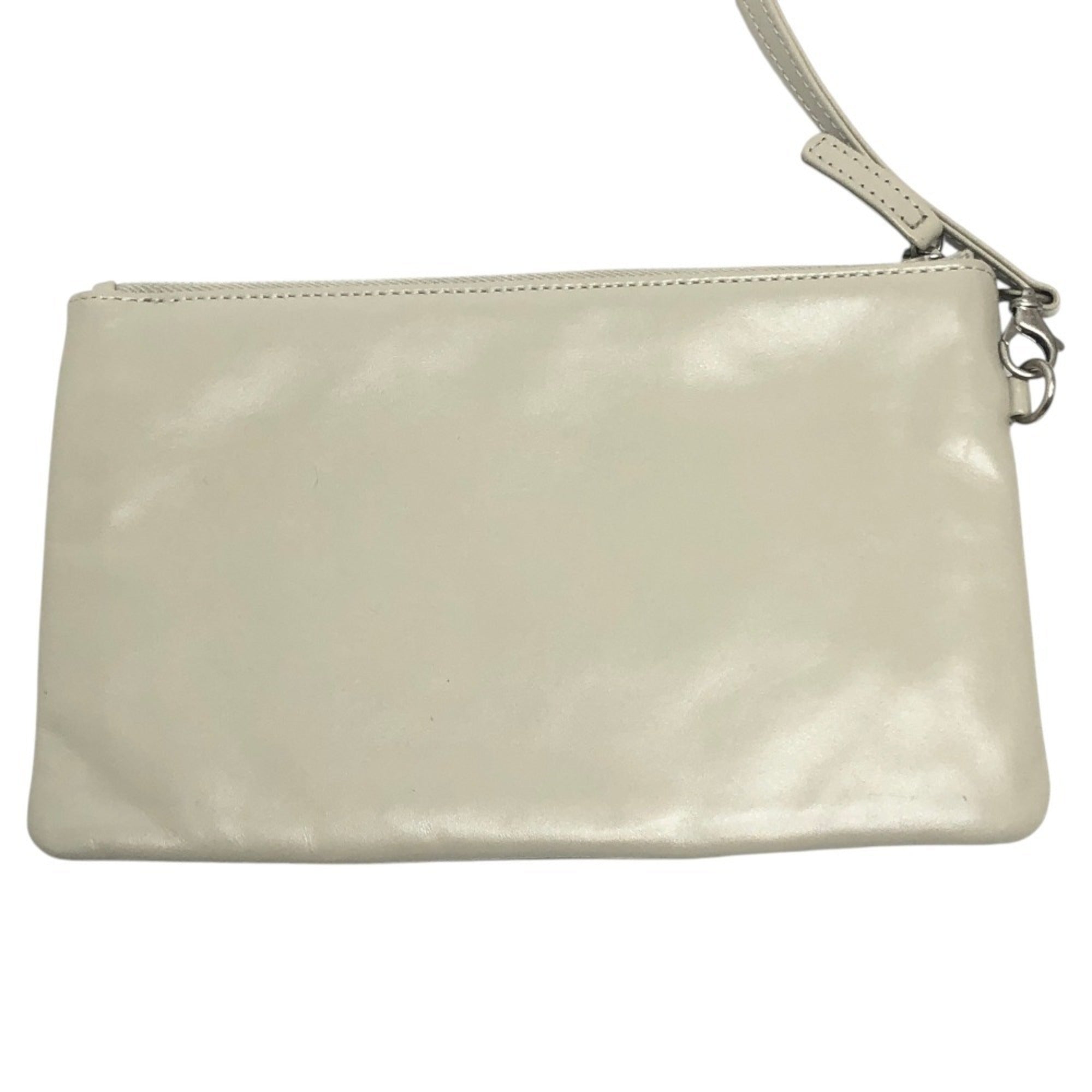 Chanel Gray Leather Shoulder Bag (Pre-Owned)