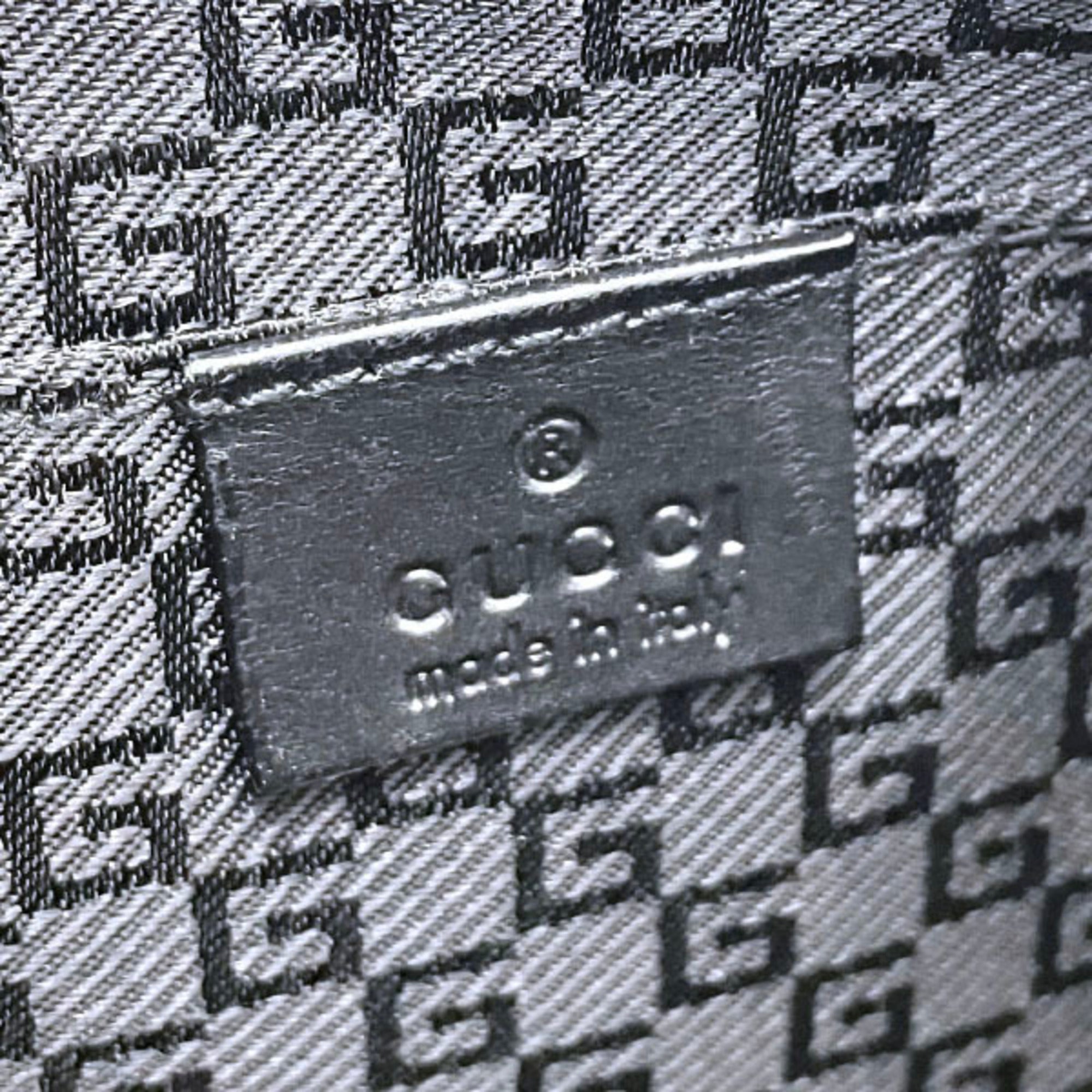 Gucci Black Nylon Leather Clutch Bag (Pre-Owned)