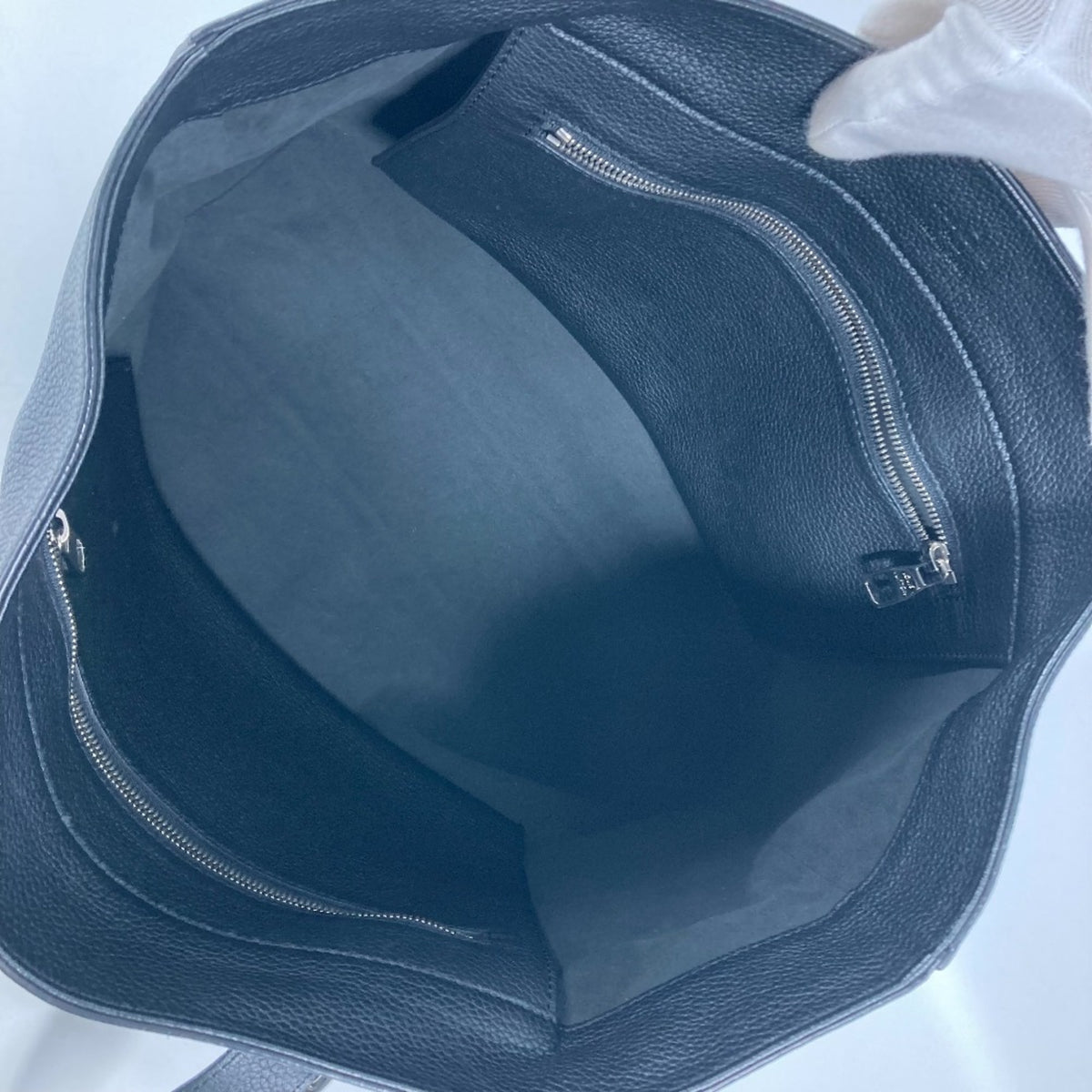 Louis Vuitton Black Noir Leather Shoulder Bag Tote Bag (Pre-Owned)