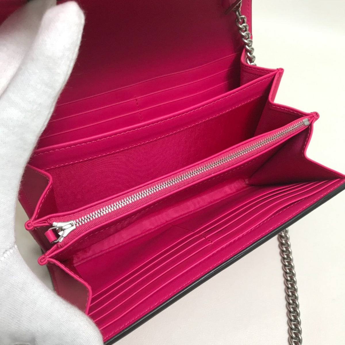 Gucci Pink Leather Chain/Shoulder Wallet (Pre-Owned)