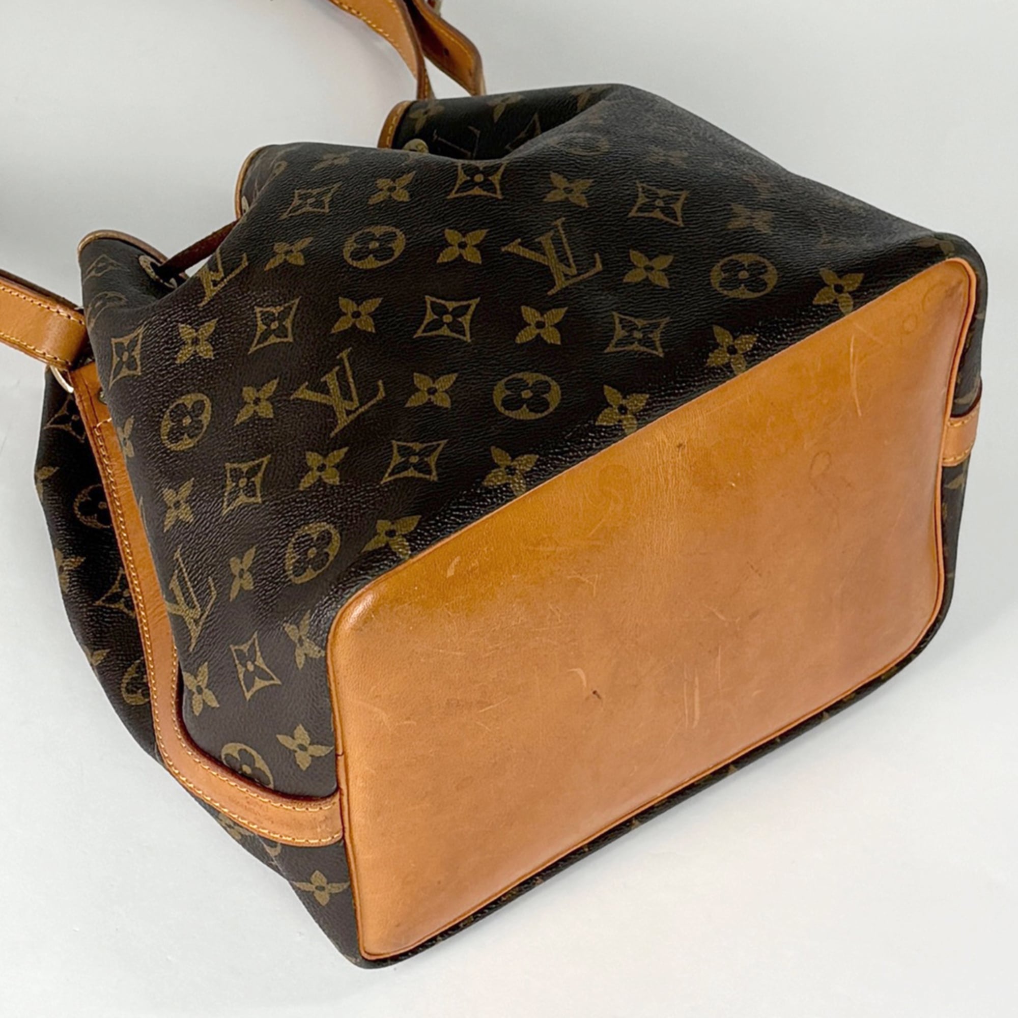 Louis Vuitton Brown Monogram Shoulder Bag (Pre-Owned)
