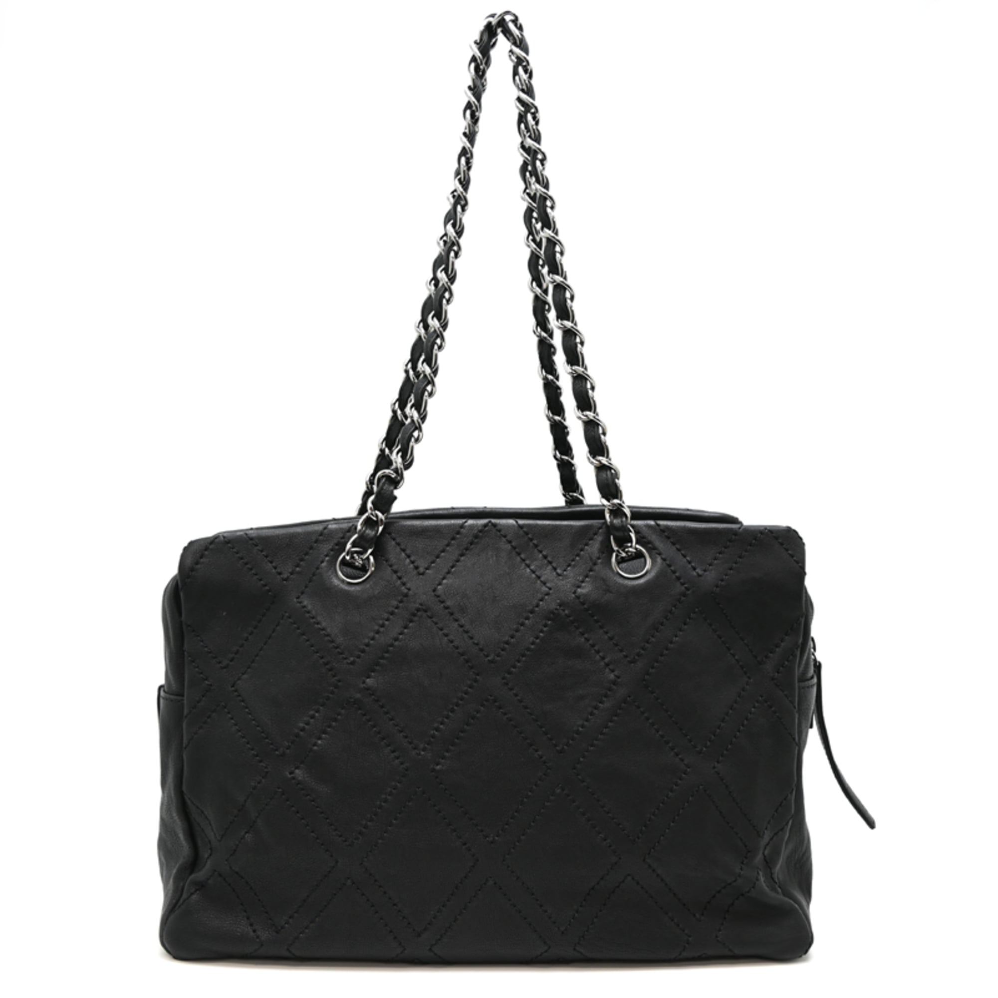 Chanel Black Leather Shoulder Bag (Pre-Owned)