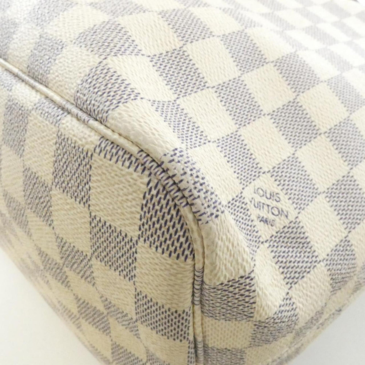 Louis Vuitton Azur White Coated Canvas Handbag (Pre-Owned)
