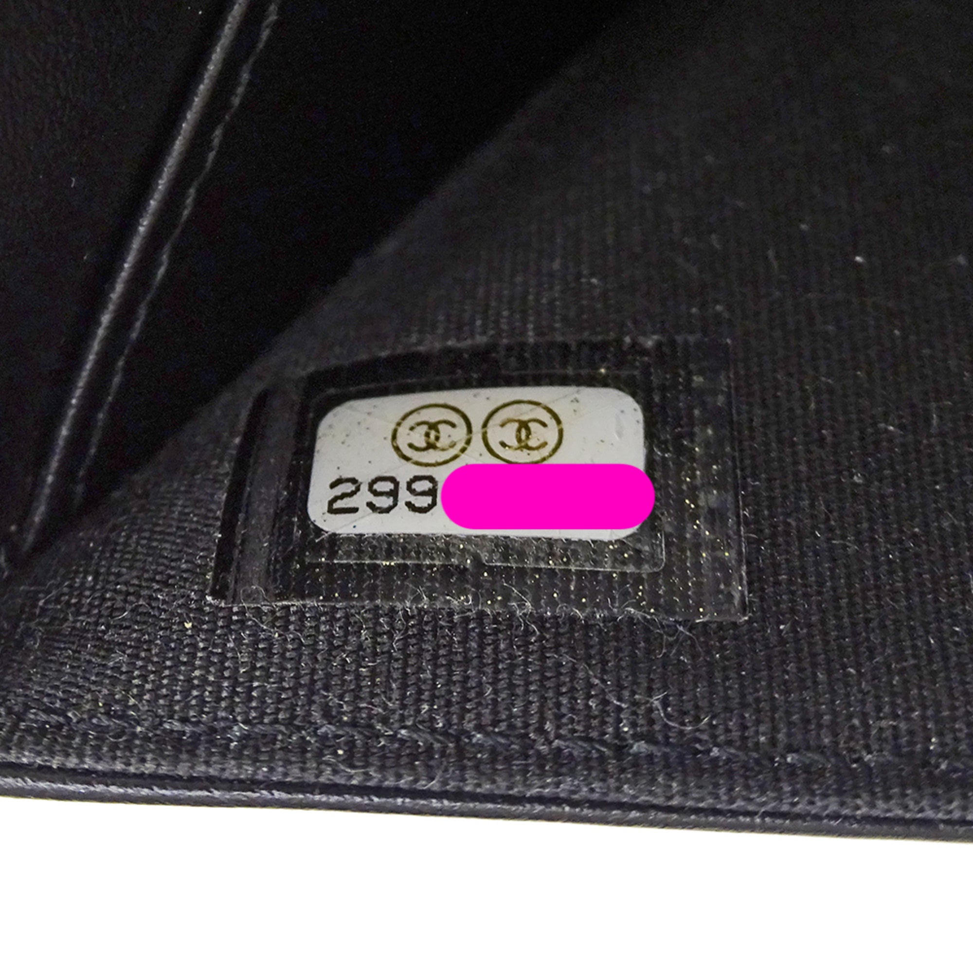 Chanel Black Grained Calfskin Wallet (Tri-Fold) (Pre-Owned)