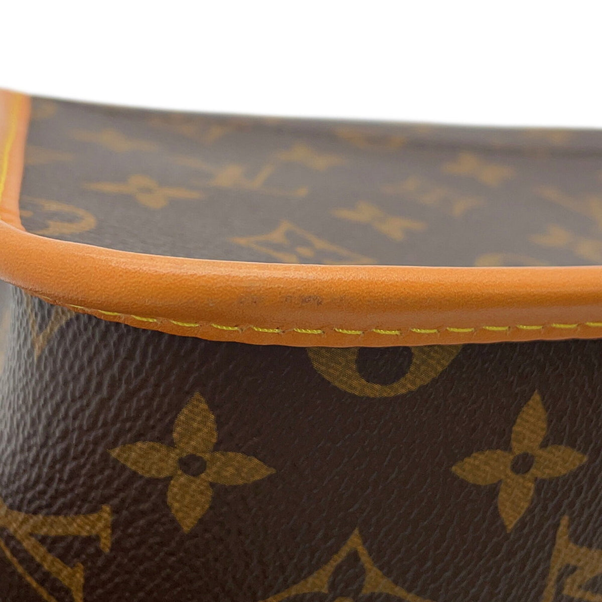 Louis Vuitton Monogram Fuchsia Monogram Handbag Shoulder Bag (Pre-Owned)