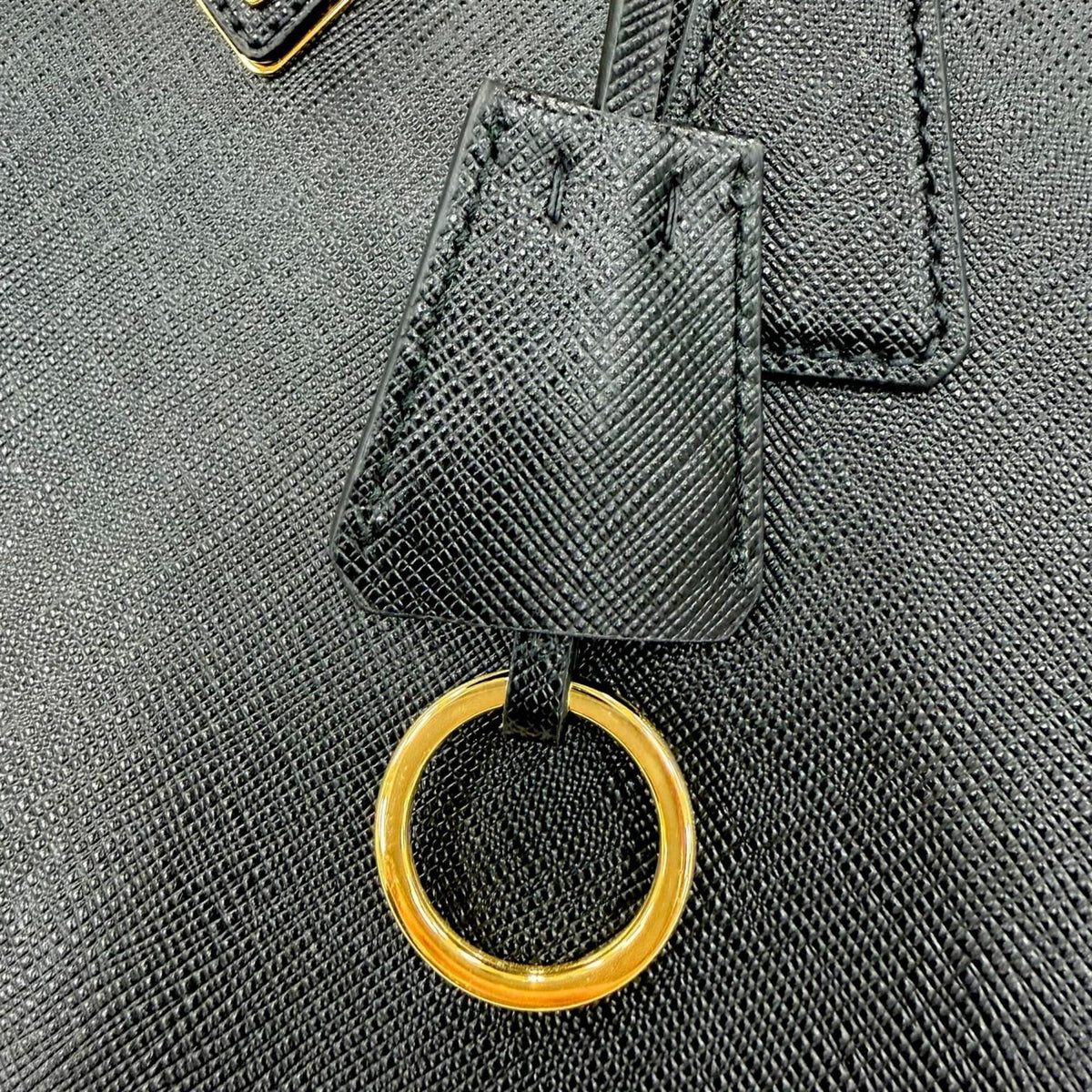 Prada Black Leather Handbag Shoulder Bag (Pre-Owned)