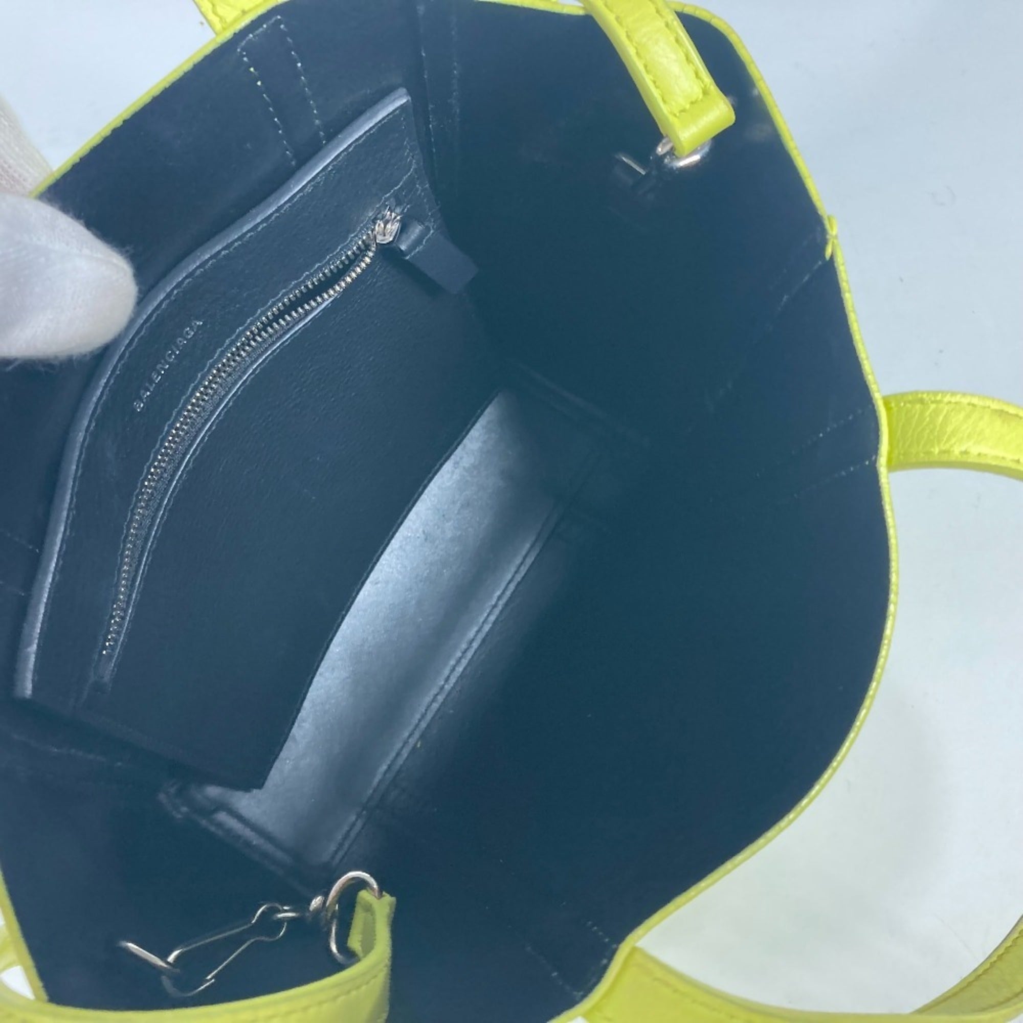 Balenciaga Black Yellow Leather Shoulder Bag Tote Bag (Pre-Owned)