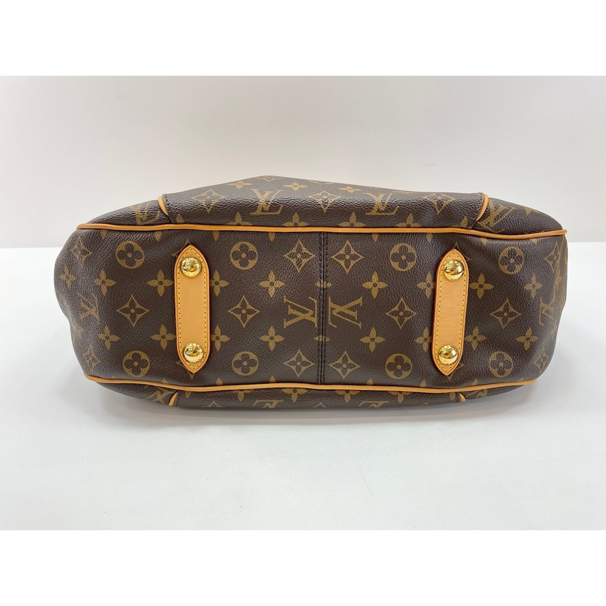 Louis Vuitton Monogram Brown Monogram Shoulder Bag (Pre-Owned)