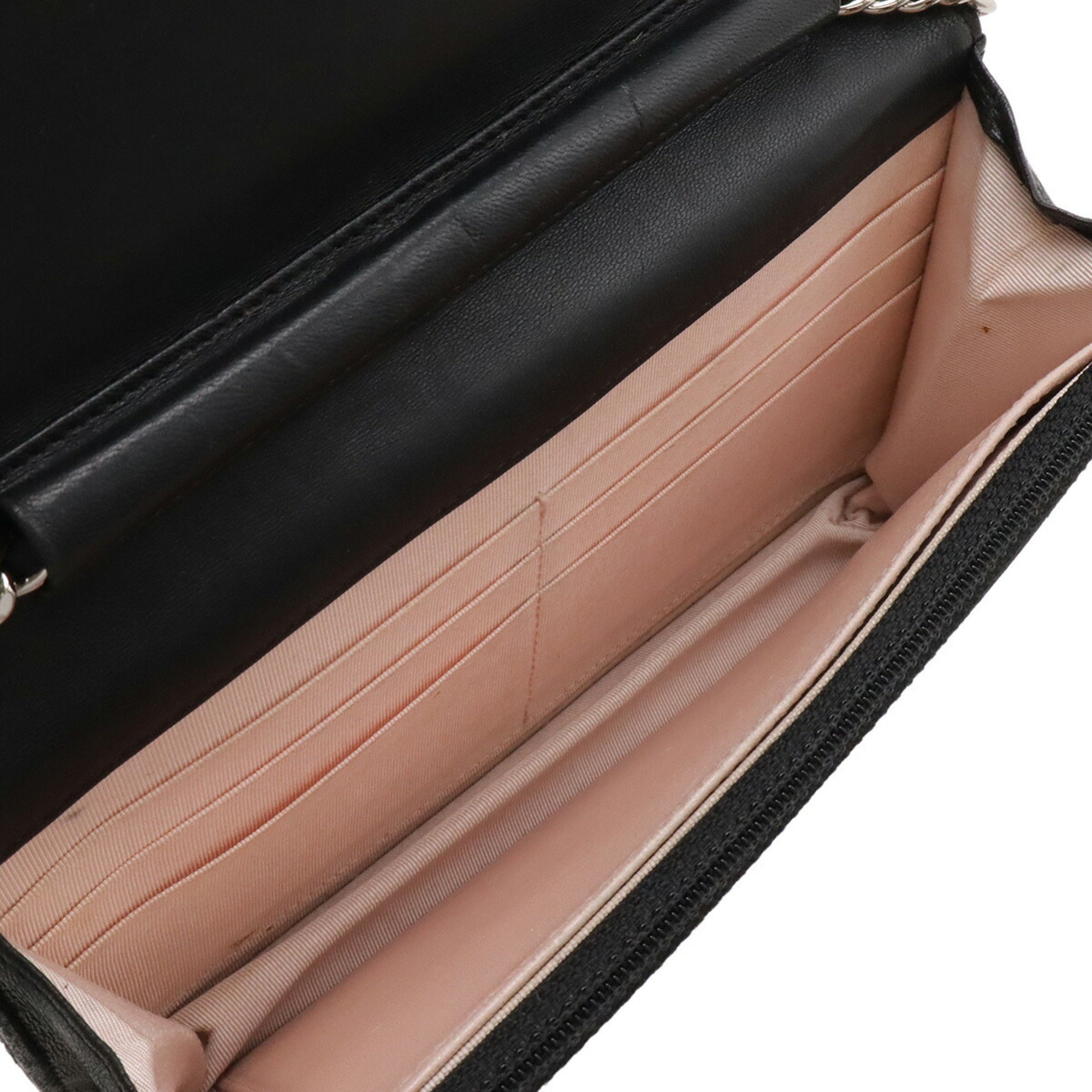 Chanel Black Leather Pochette Shoulder Bag (Pre-Owned)