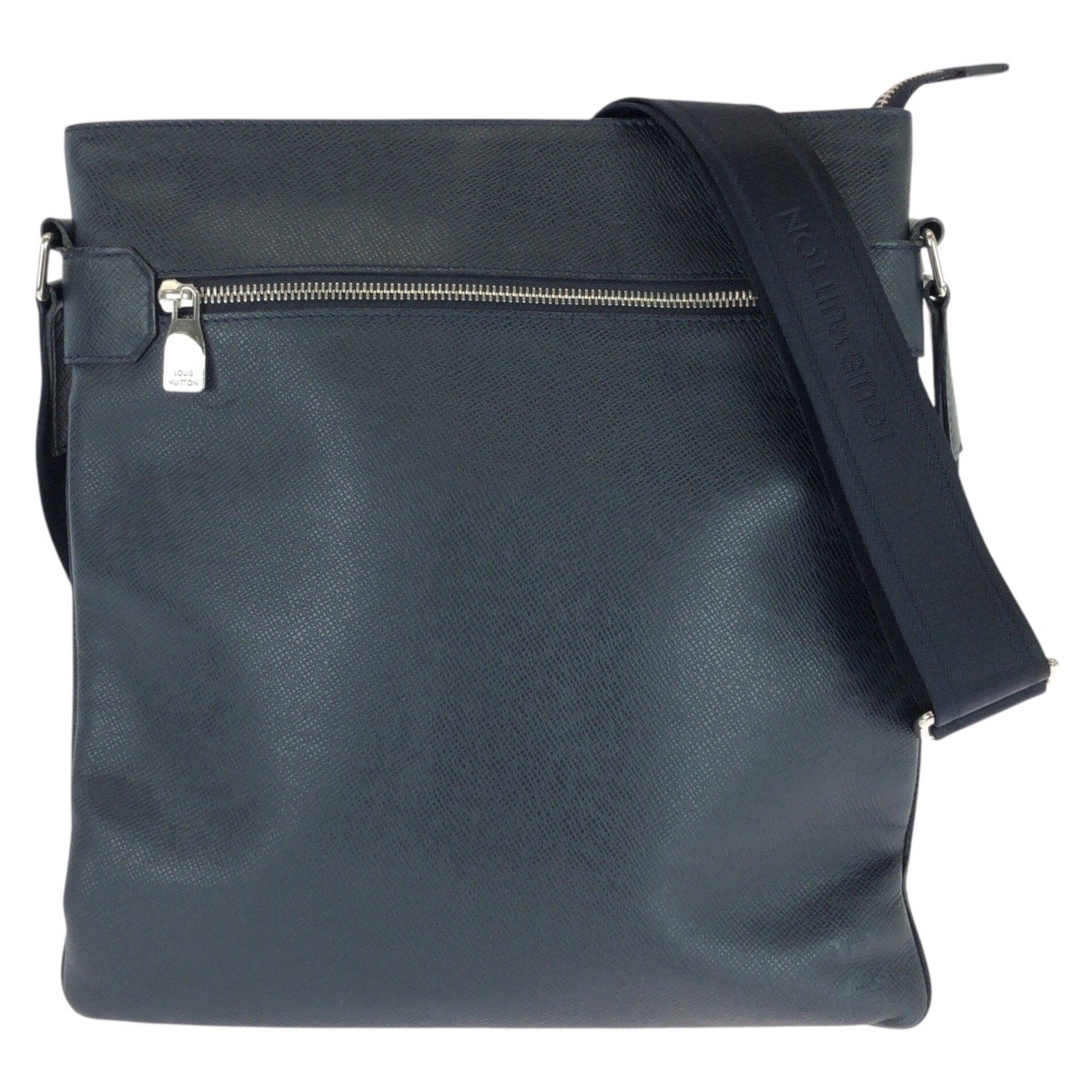 Louis Vuitton Navy Taiga Leather Messenger Bag Shoulder Bag (Pre-Owned)