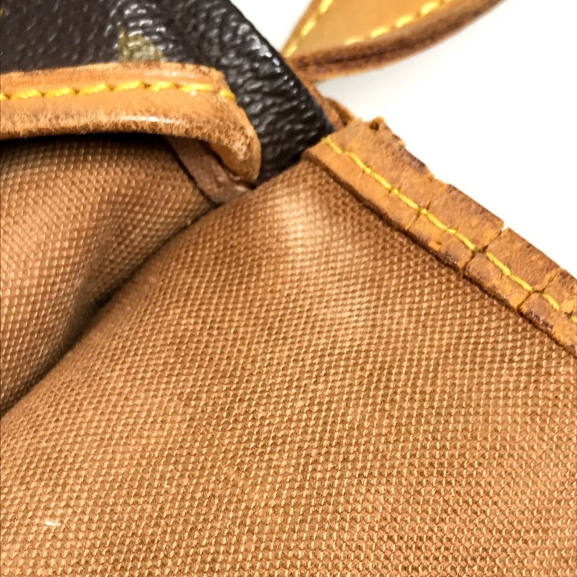 Louis Vuitton Brown Monogram Shoulder Bag (Pre-Owned)