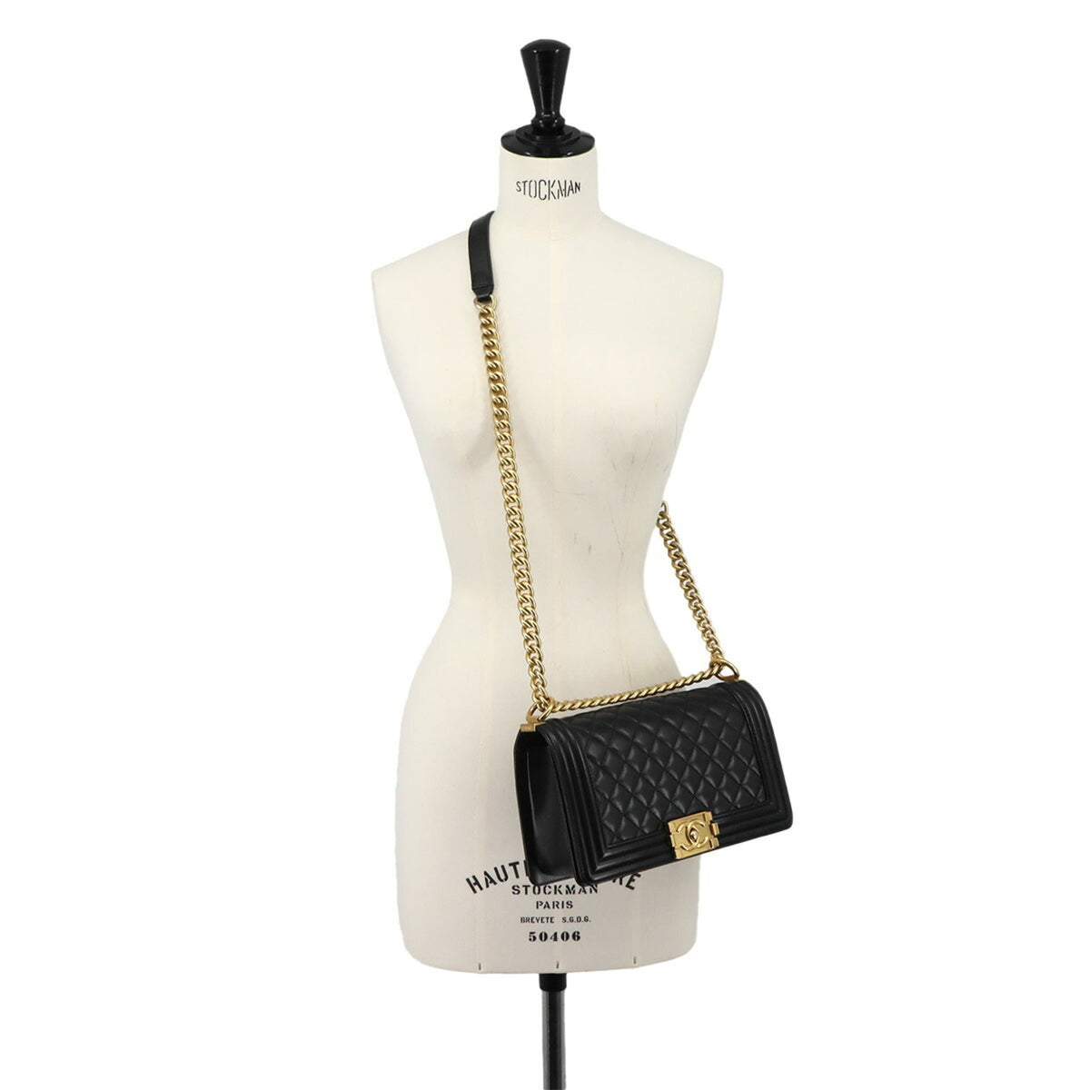 Chanel Boy Chanel Black Leather Handbag Shoulder Bag (Pre-Owned)
