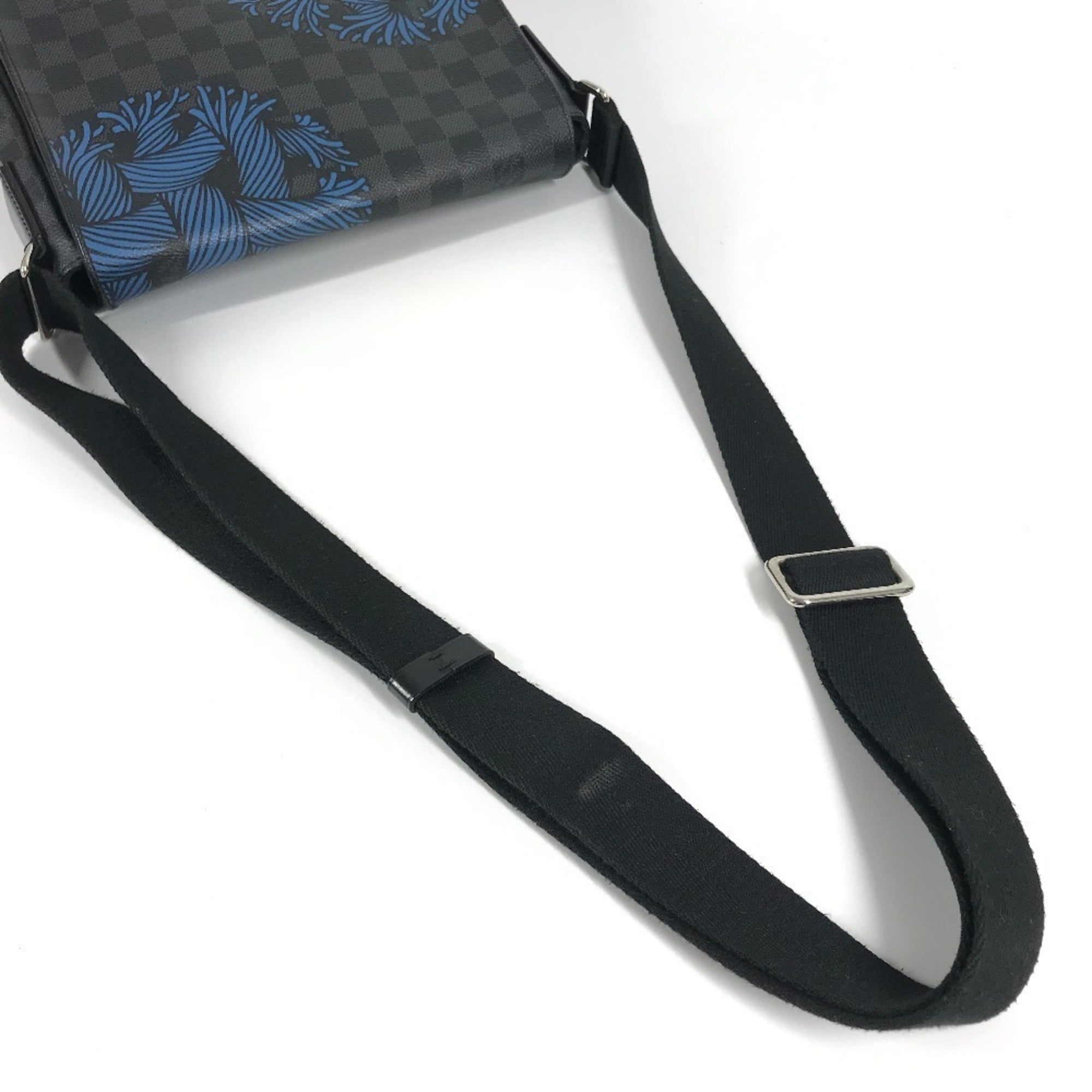Louis Vuitton Black Blue Damier Graphite Messenger Bag Shoulder Bag (Pre-Owned)