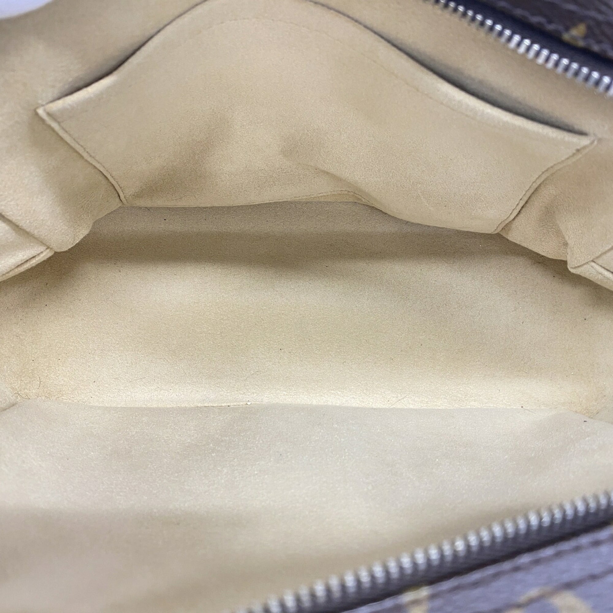 Louis Vuitton Brown Handbag (Pre-Owned)