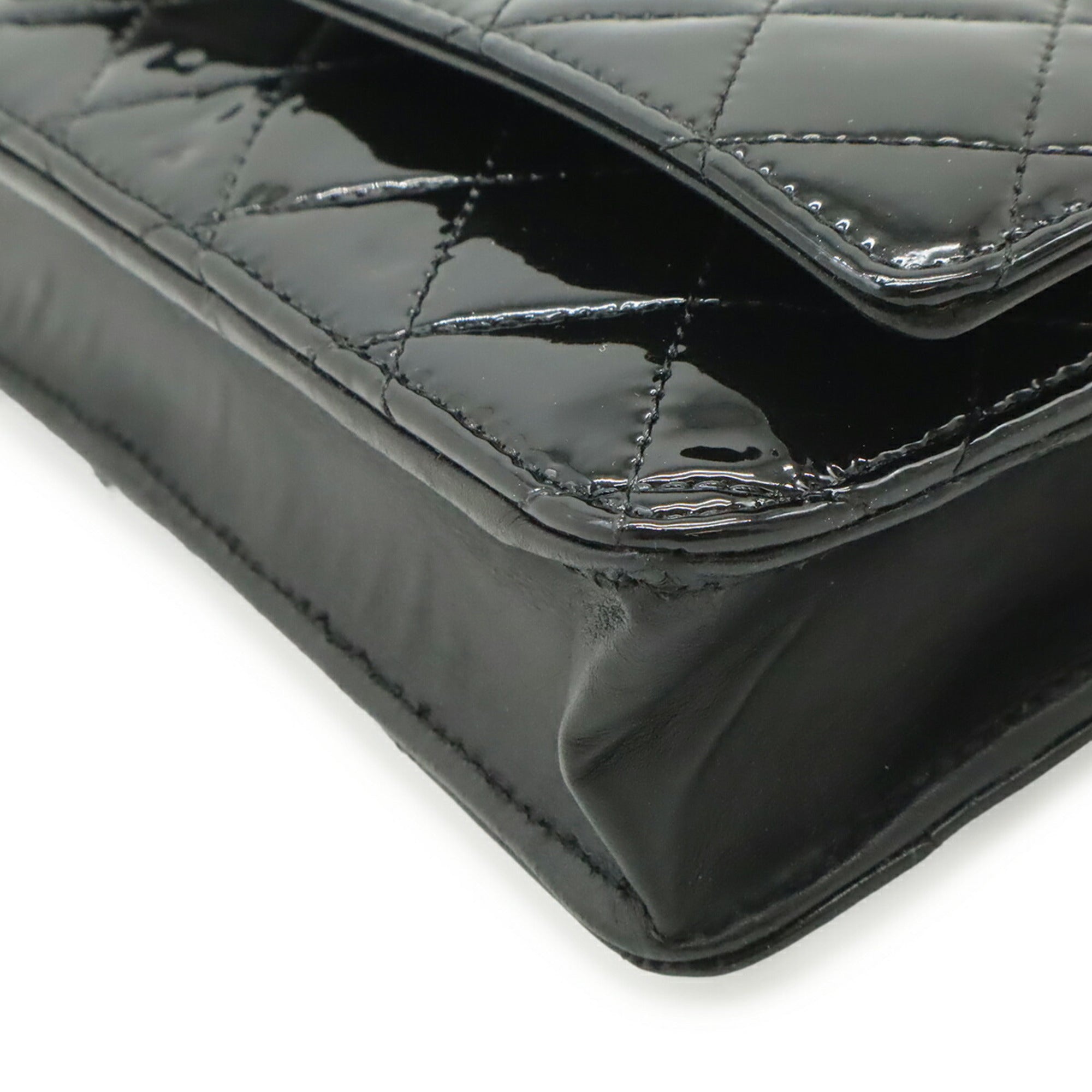 Chanel Black Patent Leather Shoulder Bag (Pre-Owned)