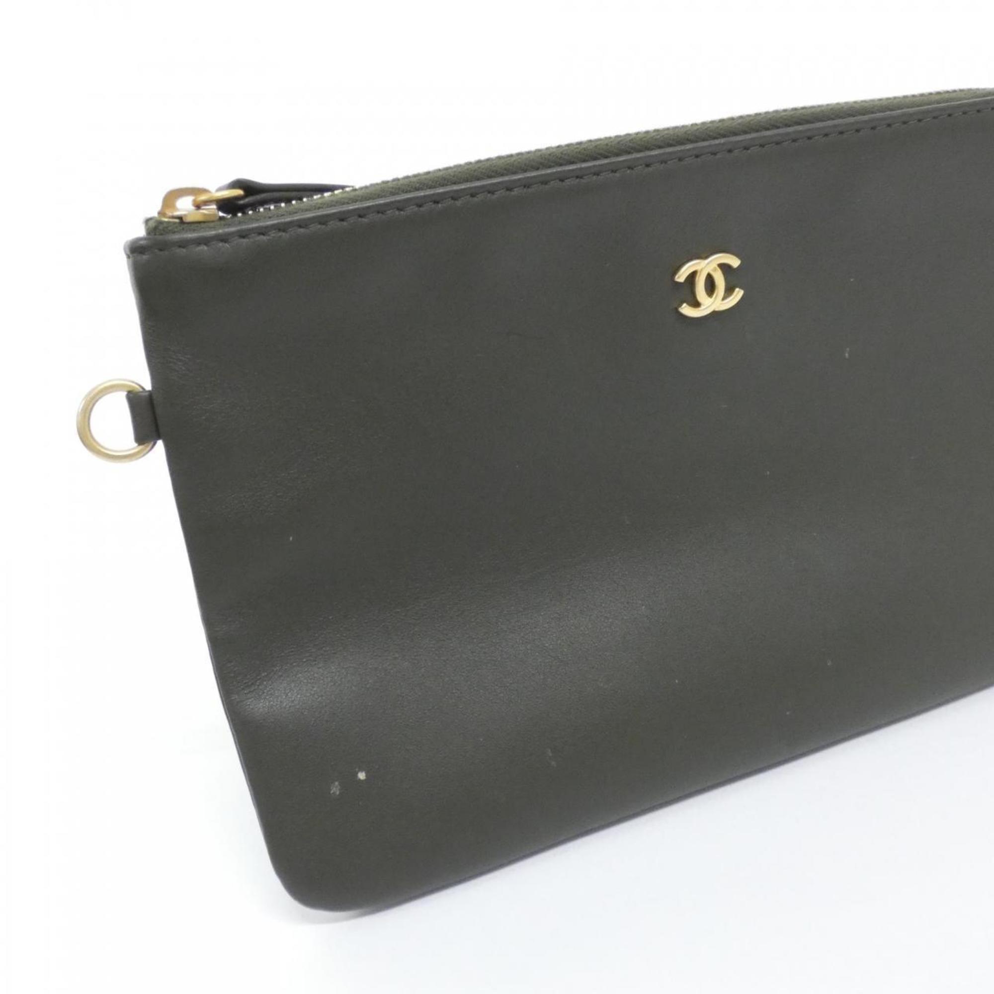 Chanel Deauville Khaki Leather Handbag (Pre-Owned)