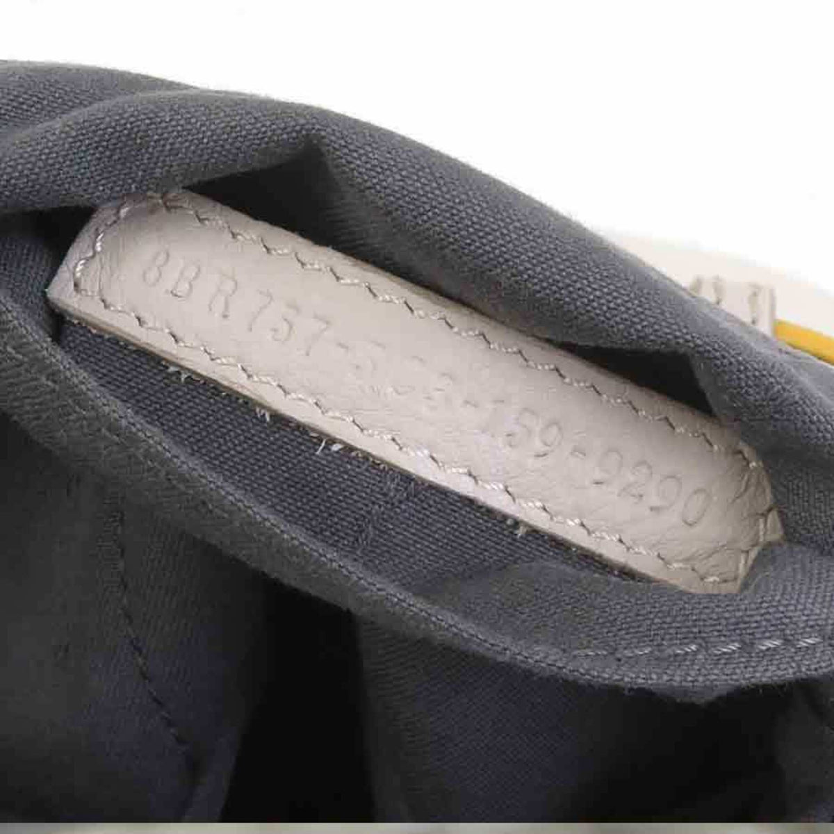 Fendi Grayish Leather Handbag Shoulder Bag (Pre-Owned)