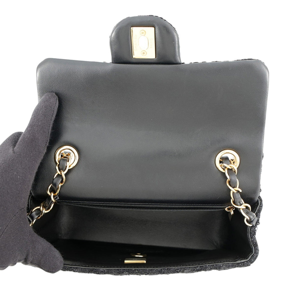 Chanel Black Tweed Handbag Shoulder Bag (Pre-Owned)