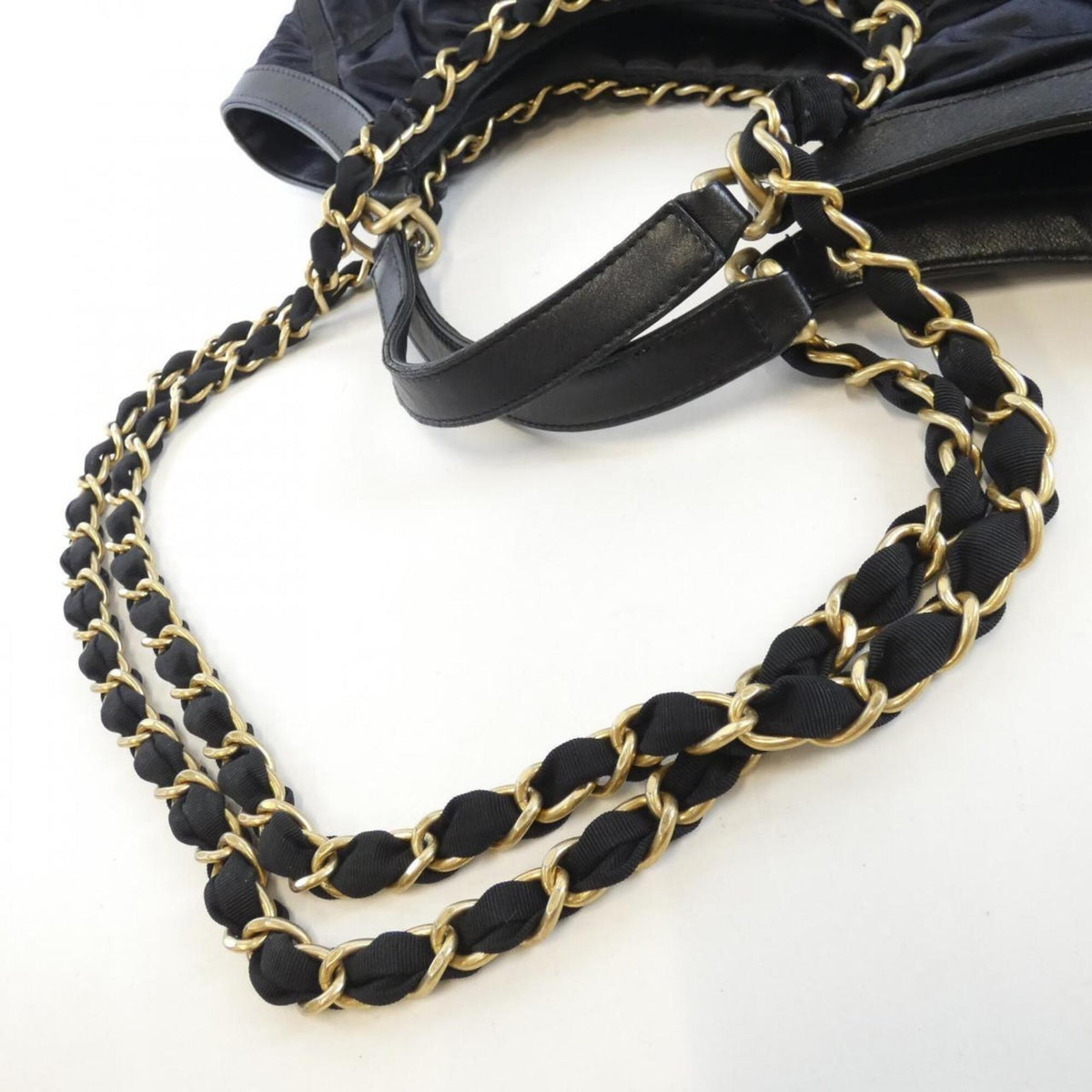 Chanel Black Nylon Handbag Pouch (Pre-Owned)