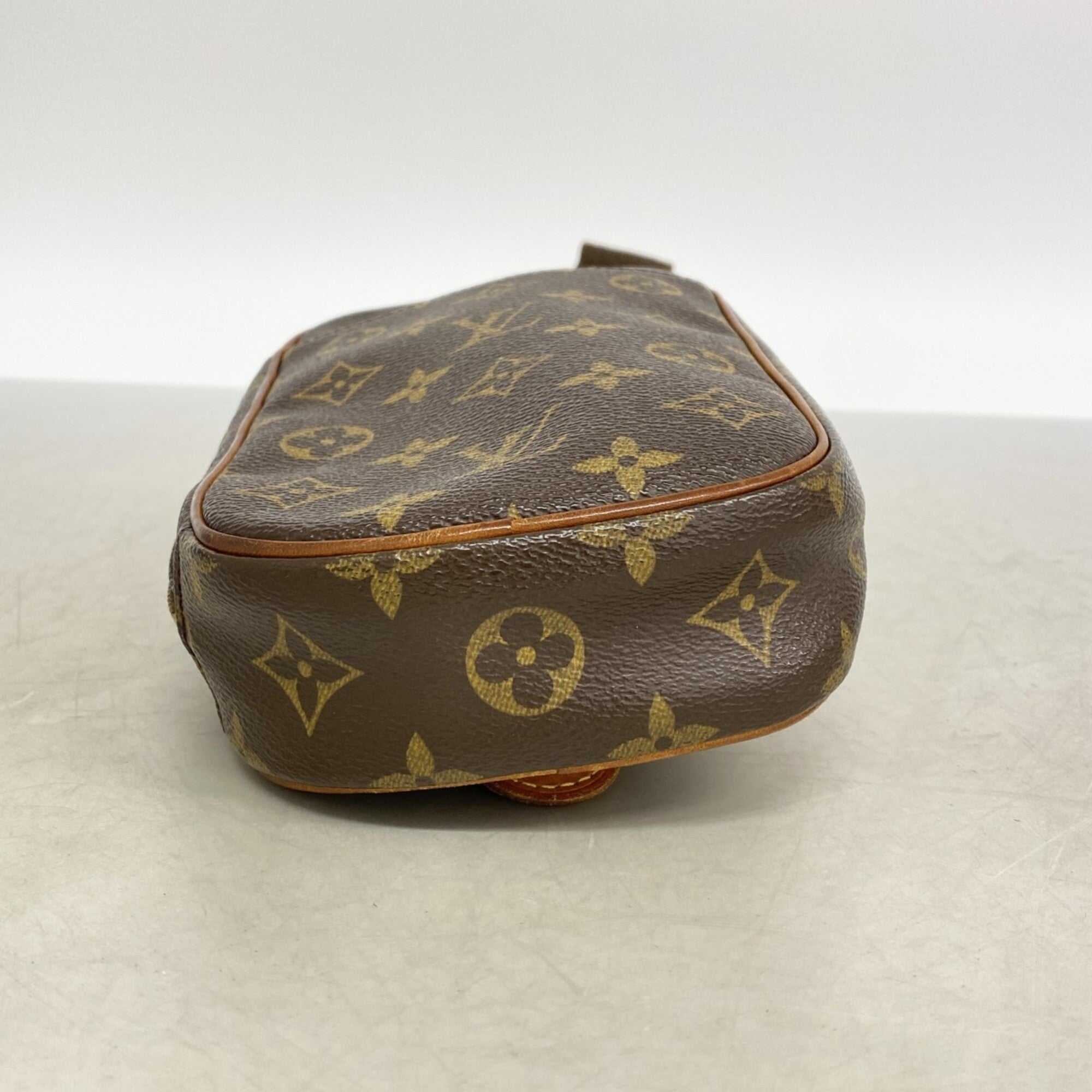 Louis Vuitton Brown Sling Bag (Pre-Owned)