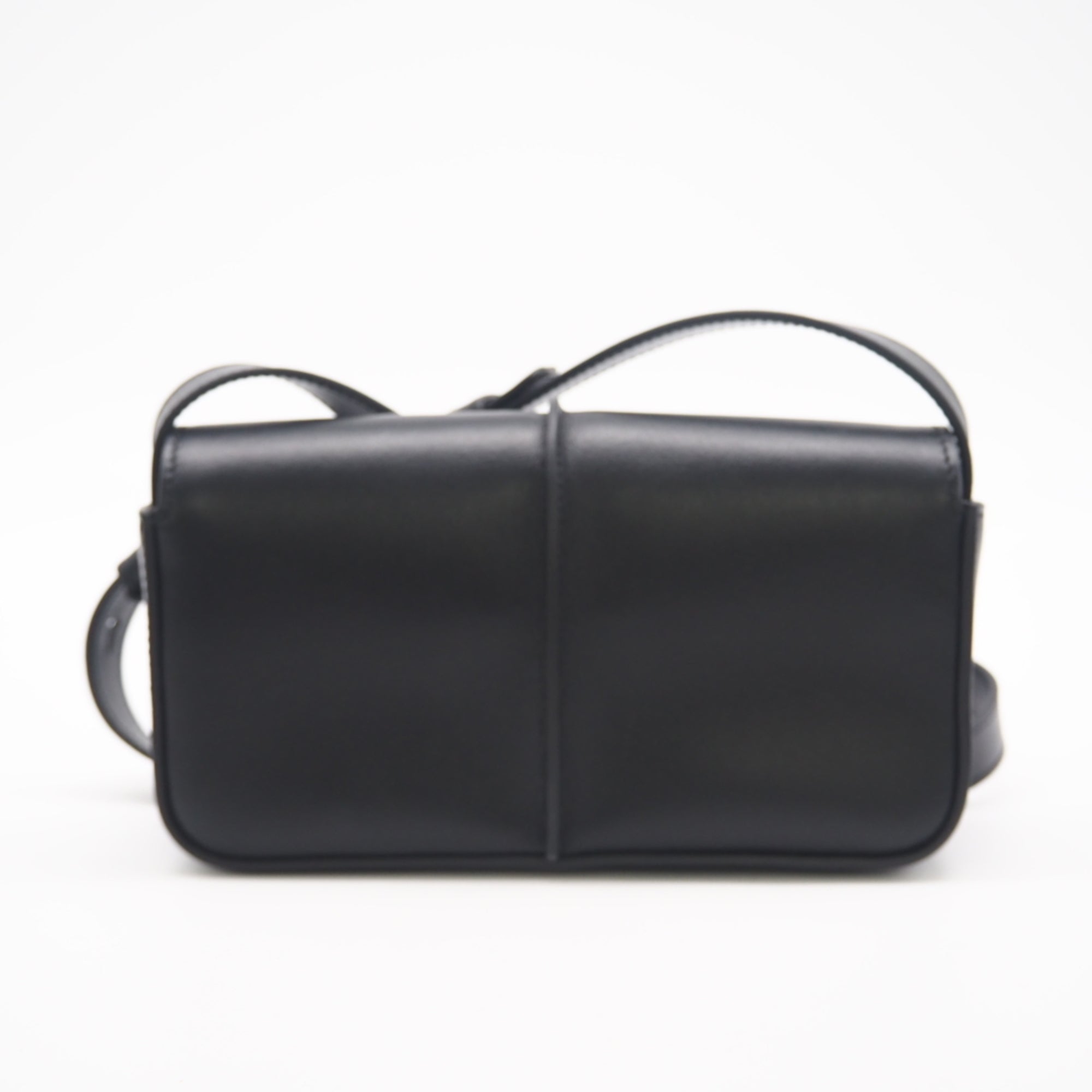 Tod's Black Leather Shoulder Bag Sling Bag (Pre-Owned)